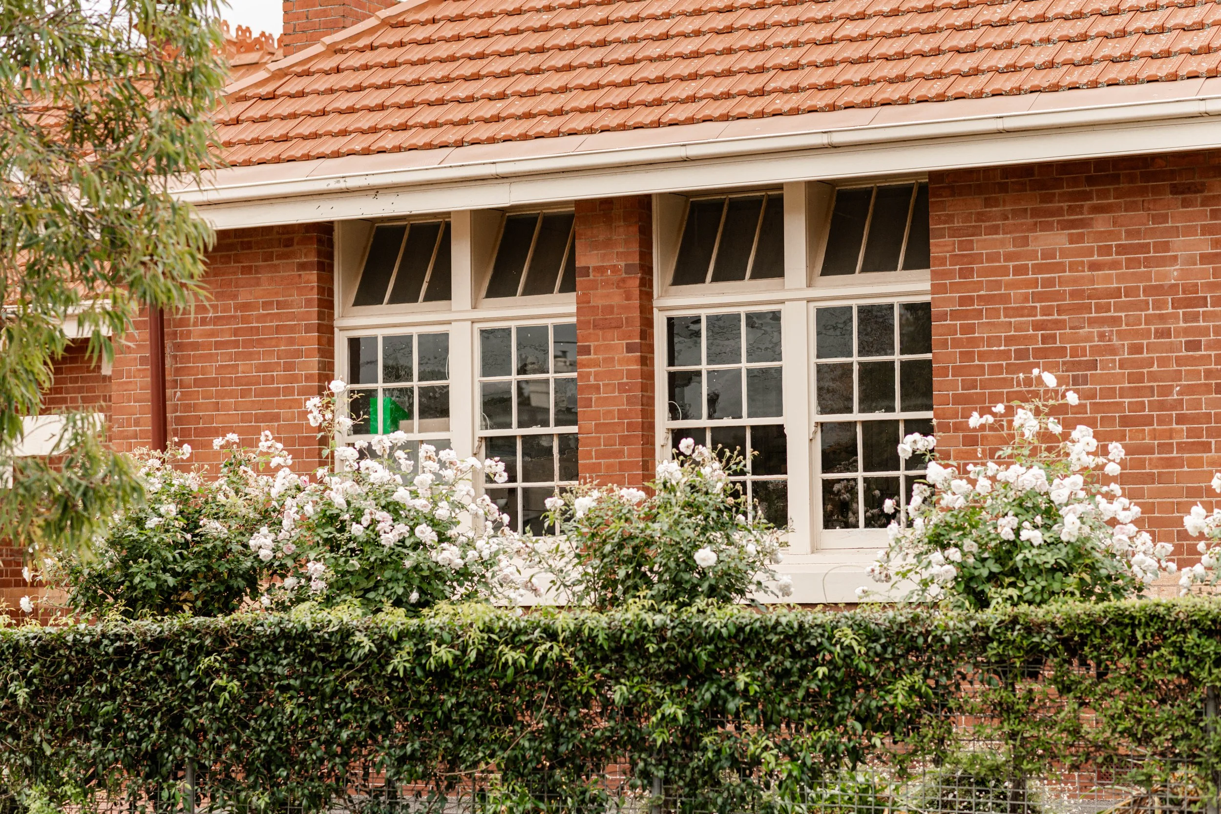Quarry Hill Place provides a considered approach with titled allotments in a community-connected setting with documented infrastructure and proximity to Bendigo's employment and education centres.