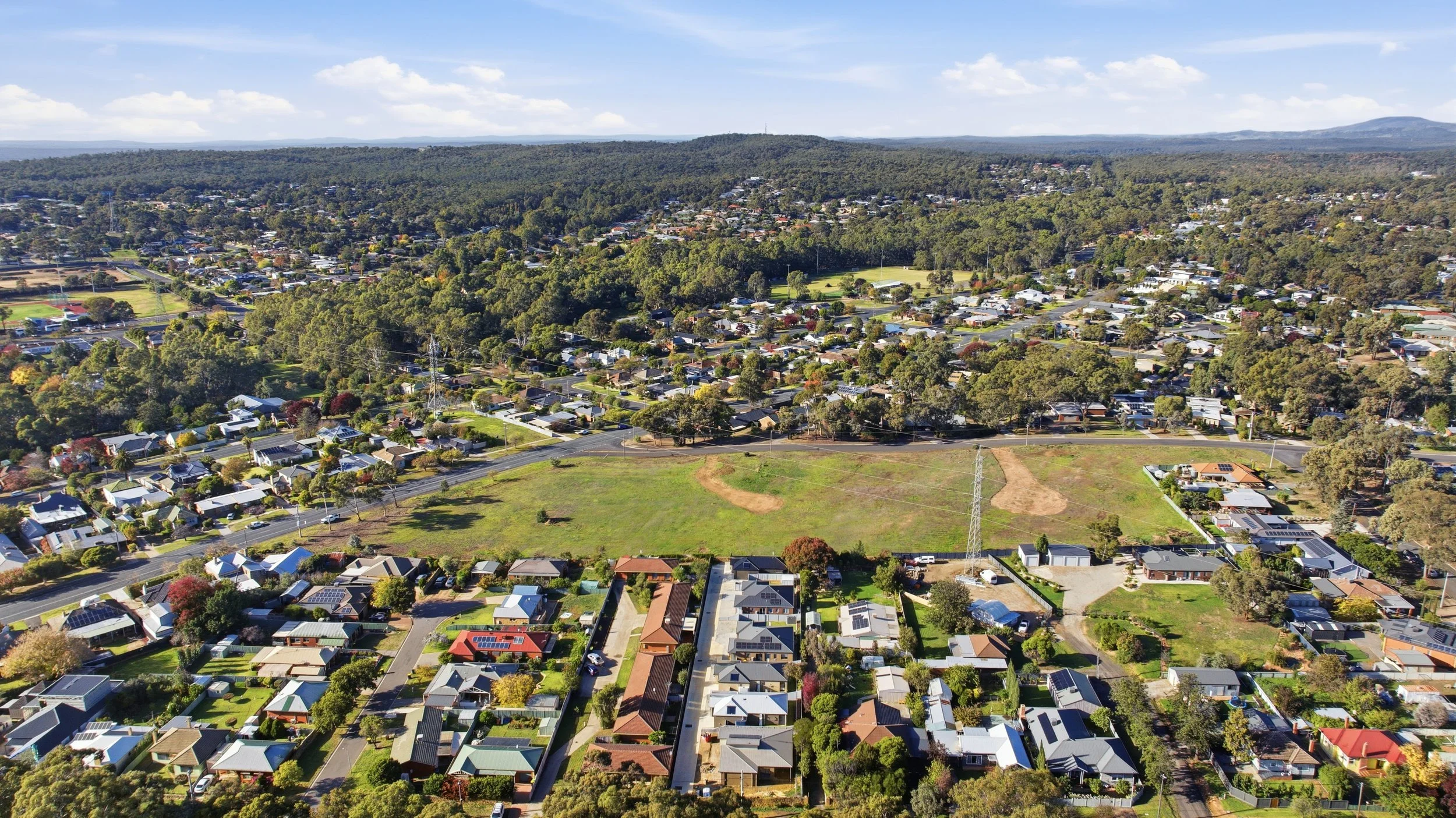 Quarry Hill Place, a thoughtfully designed 26-lot development positioned within one of Bendigo’s most established and tightly held pockets.