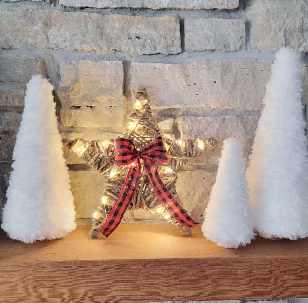 Christine's Cozy Designs
@East Delta Hall & Harris Barn