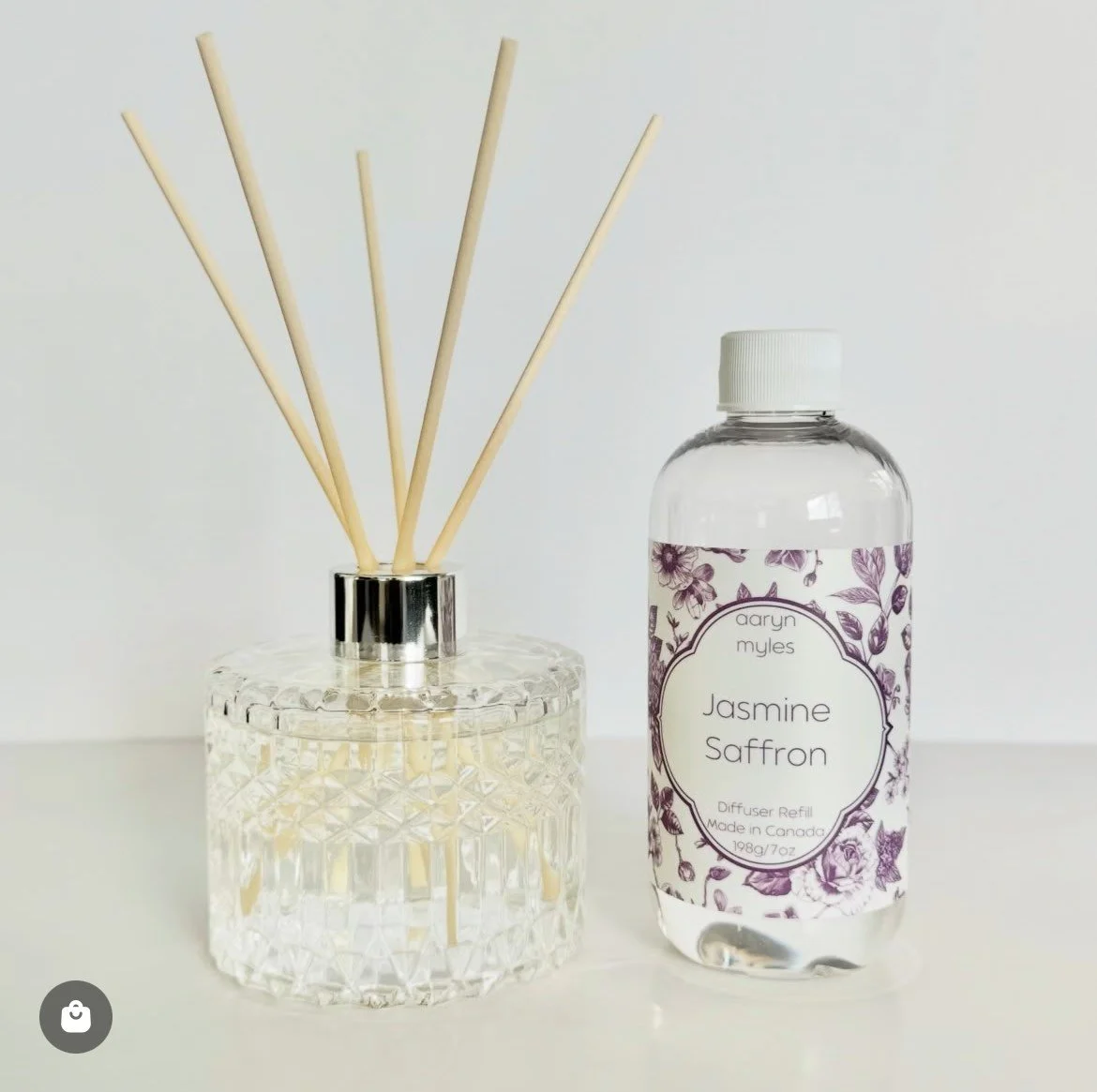 Aaryn Myles Candle
@Harris Barn