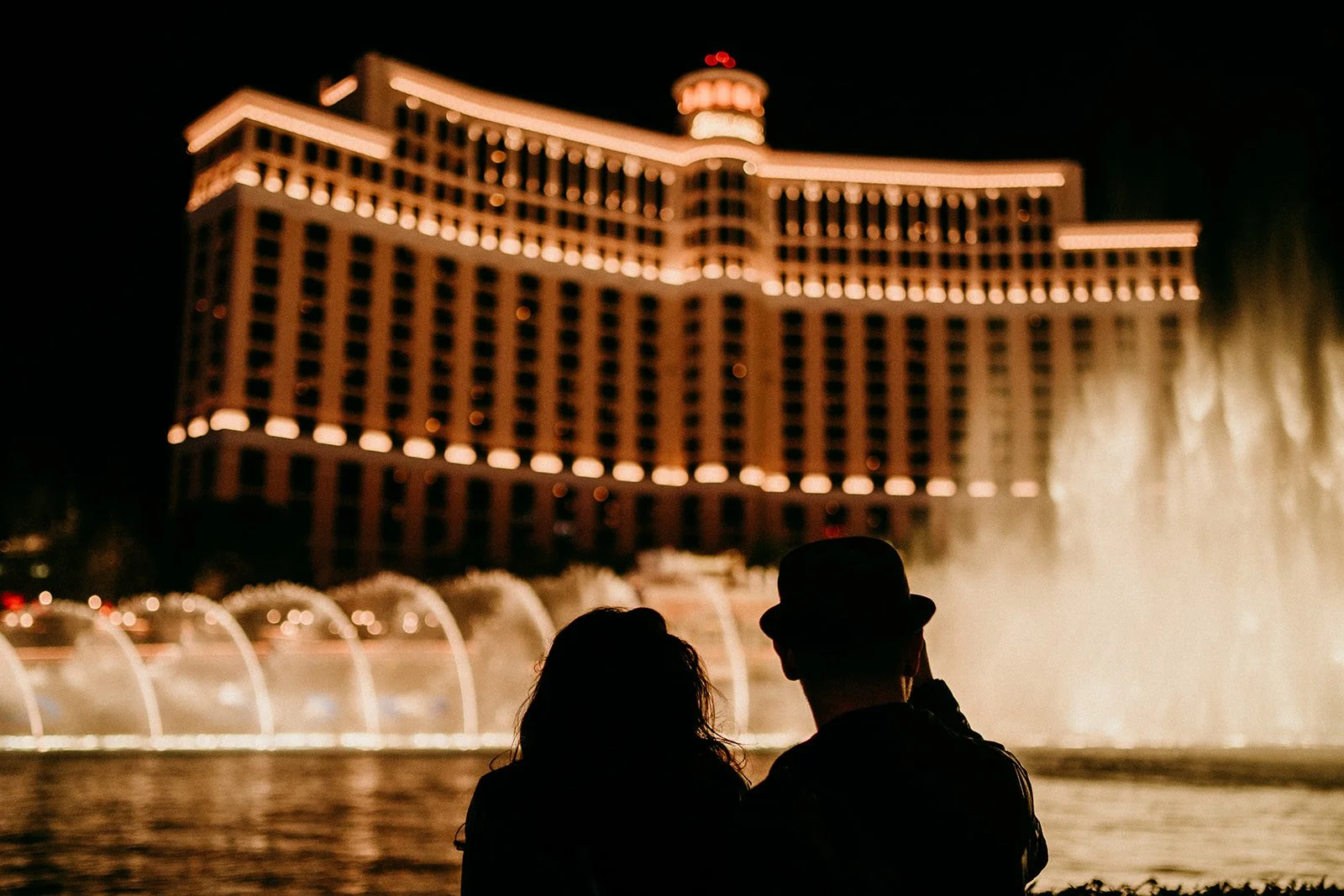 las-vegas-elopement-photography-weddings-by-qay62.jpg