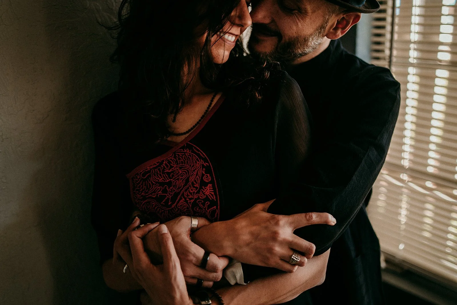 las-vegas-elopement-photography-weddings-by-qay38.jpg