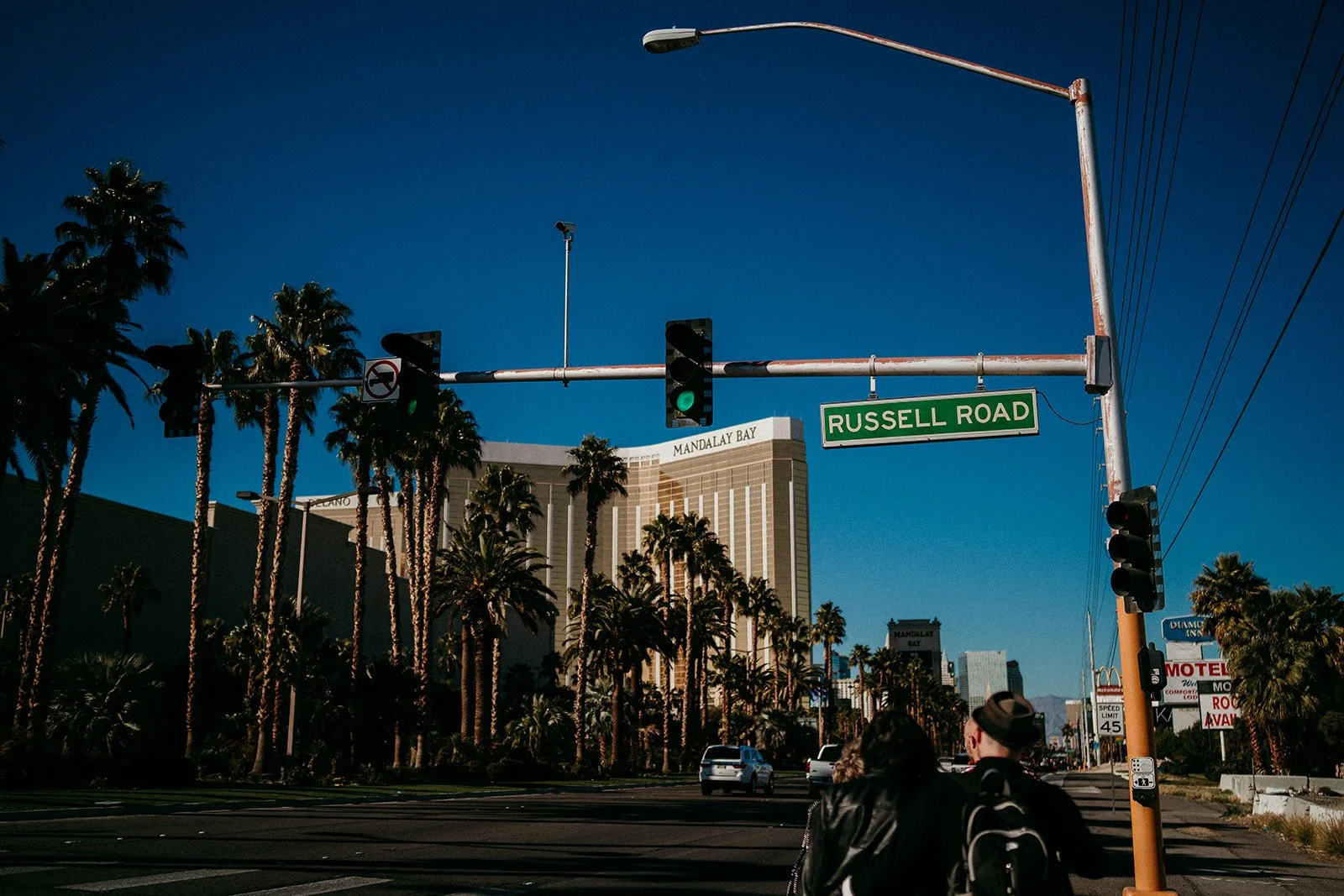 las-vegas-elopement-photography-weddings-by-qay42.jpg
