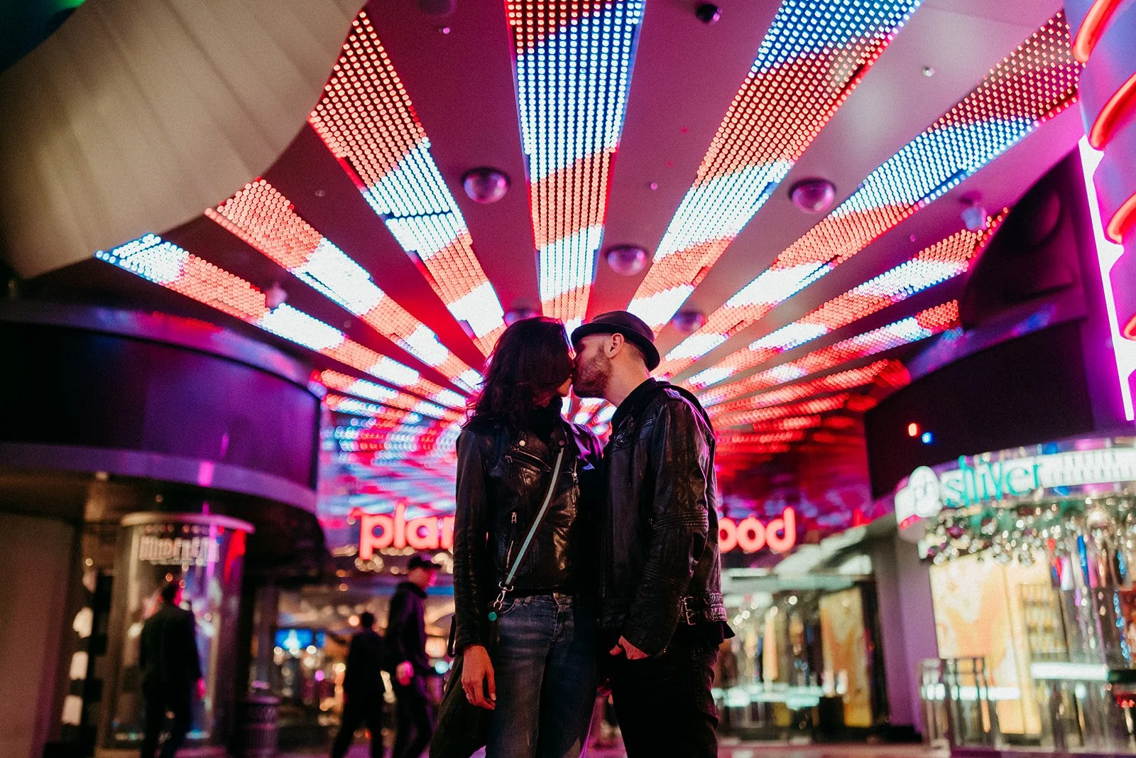las-vegas-elopement-photography-weddings-by-qay63.jpg
