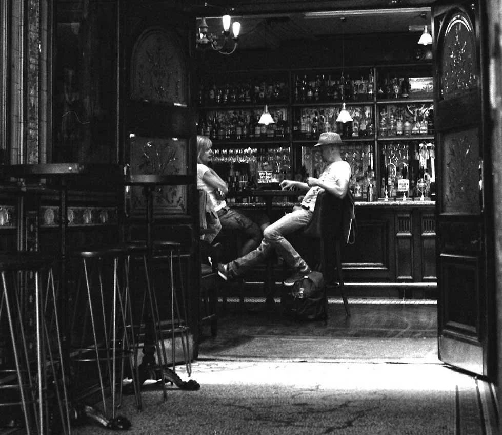 Saturday afternoon in a London pub