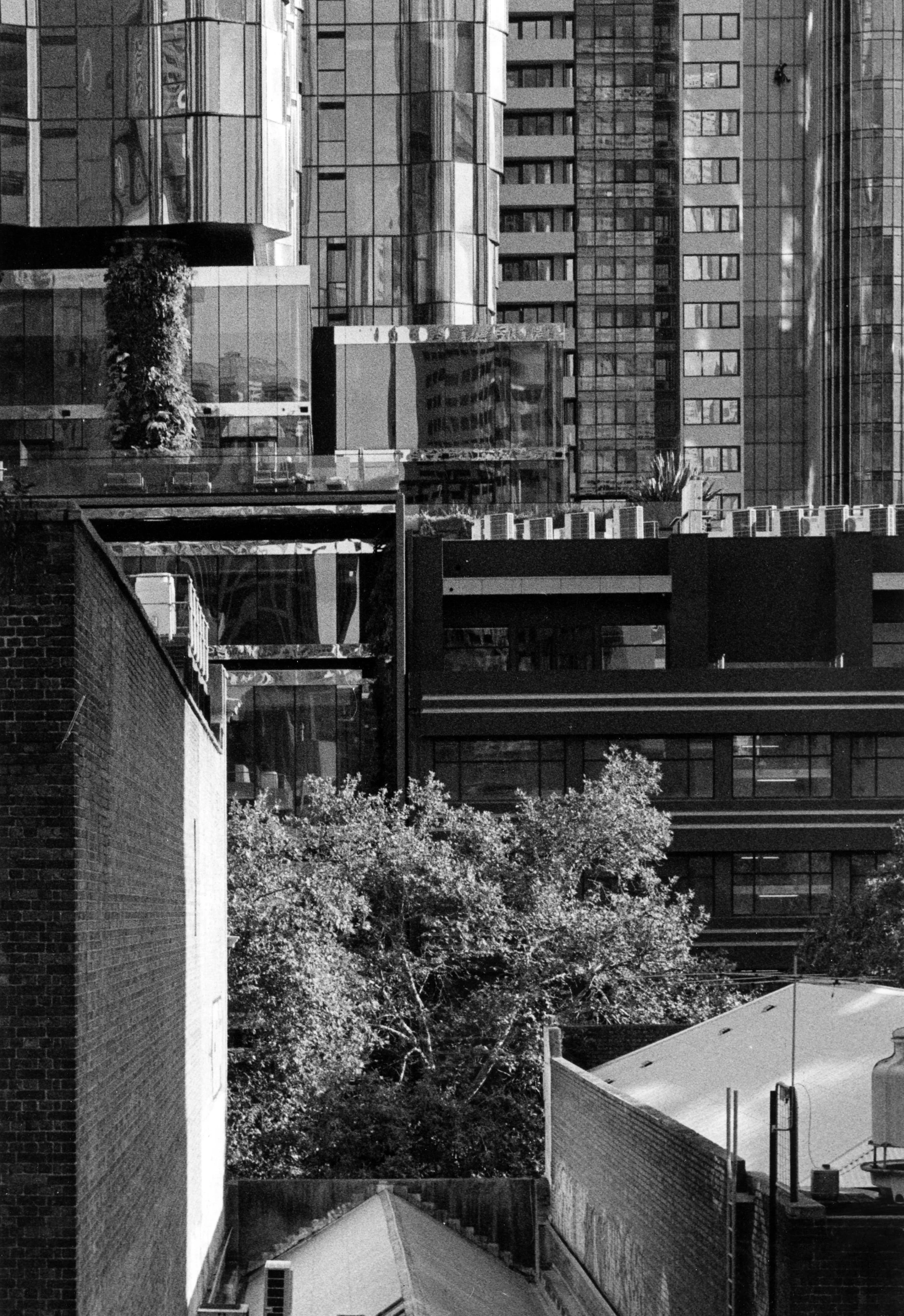 Melbourne under ptressure