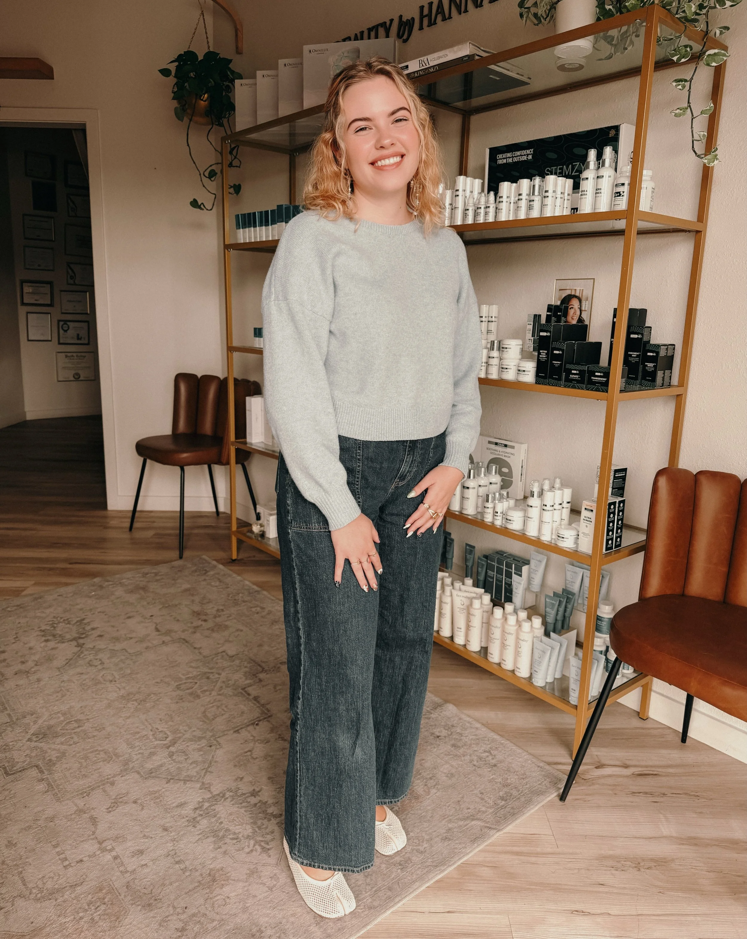 ✨ Help us give a warm BBHL welcome to our new Front Desk Coordinator, Jenna! ✨ 

Jenna is a San Diego native and recent SDSU graduate with a degree in Journalism and Public Relations. When she&rsquo;s not at BBHL, you can probably find her at a conce