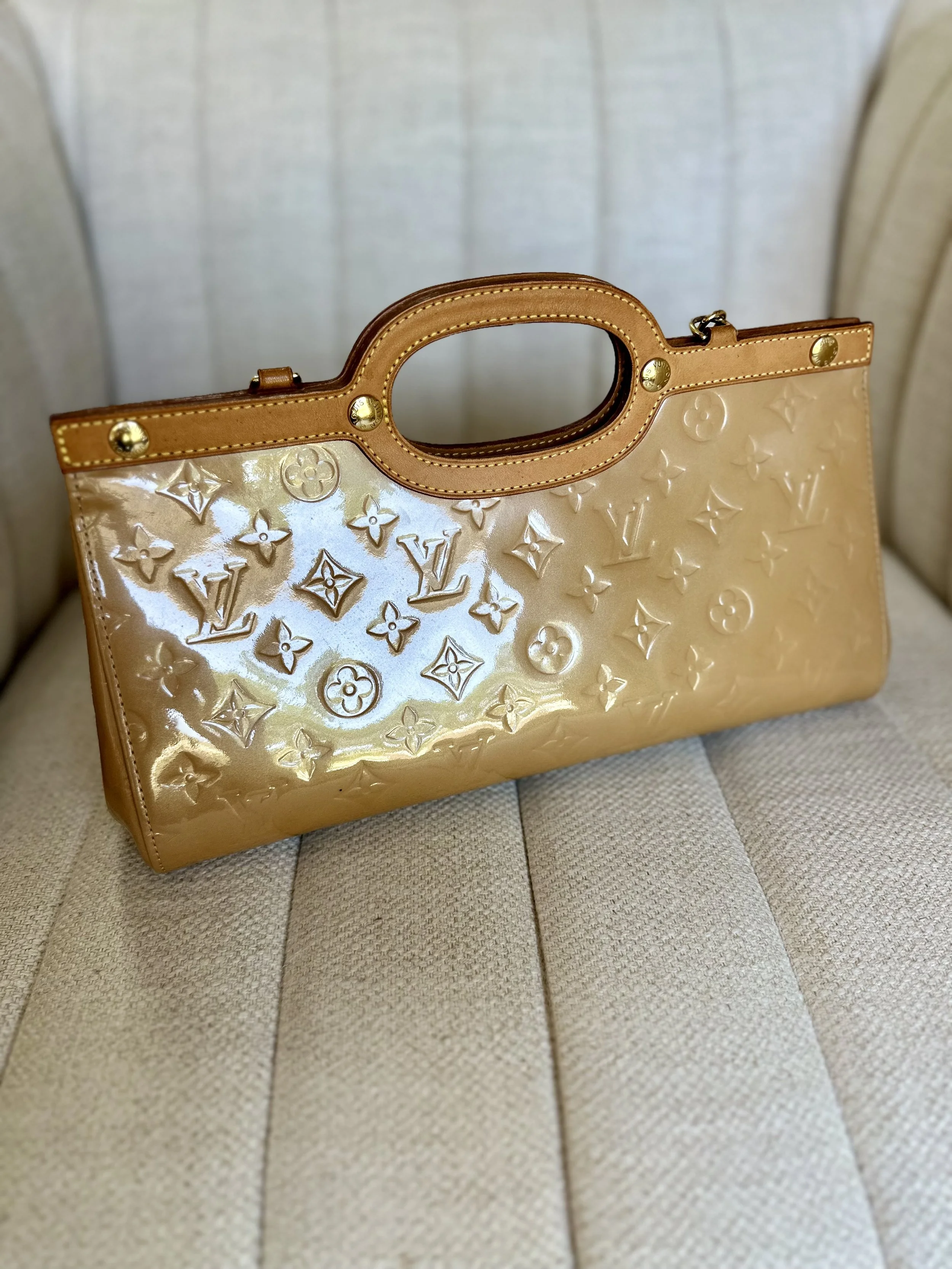 Authenticated Louis Vuitton Roxbury Drive Monogram Vernis Noisette beige gold tone hardware cutaway handles