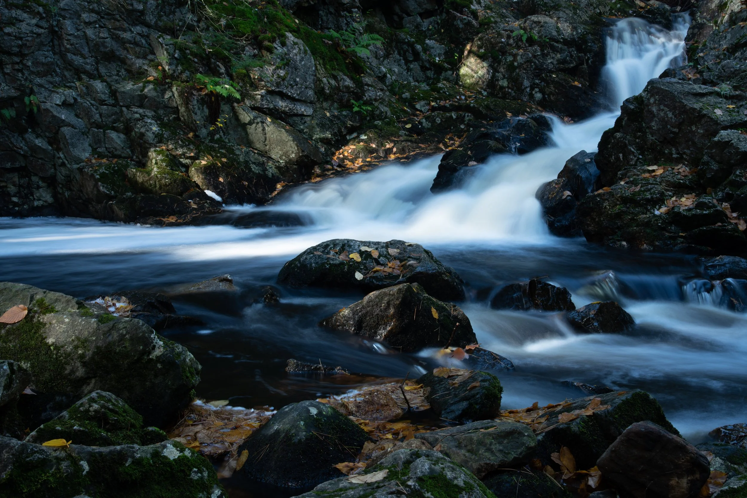 Waterfalls Bear's Den-5768.jpg