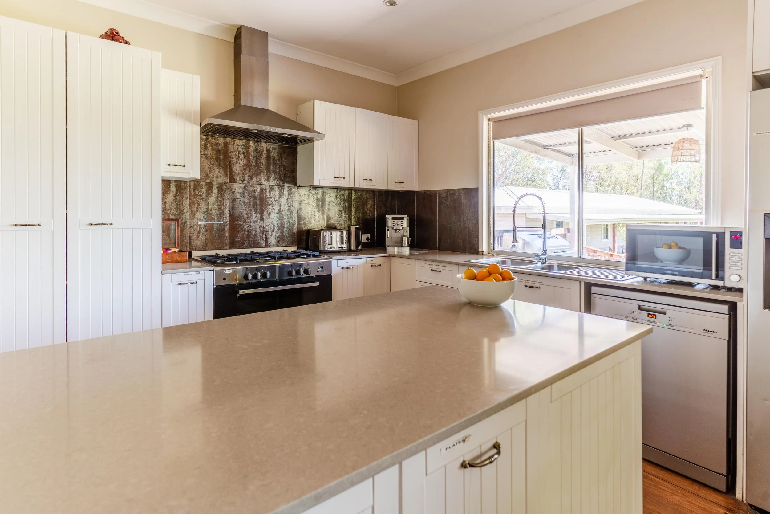 Kitchen Bench.jpg