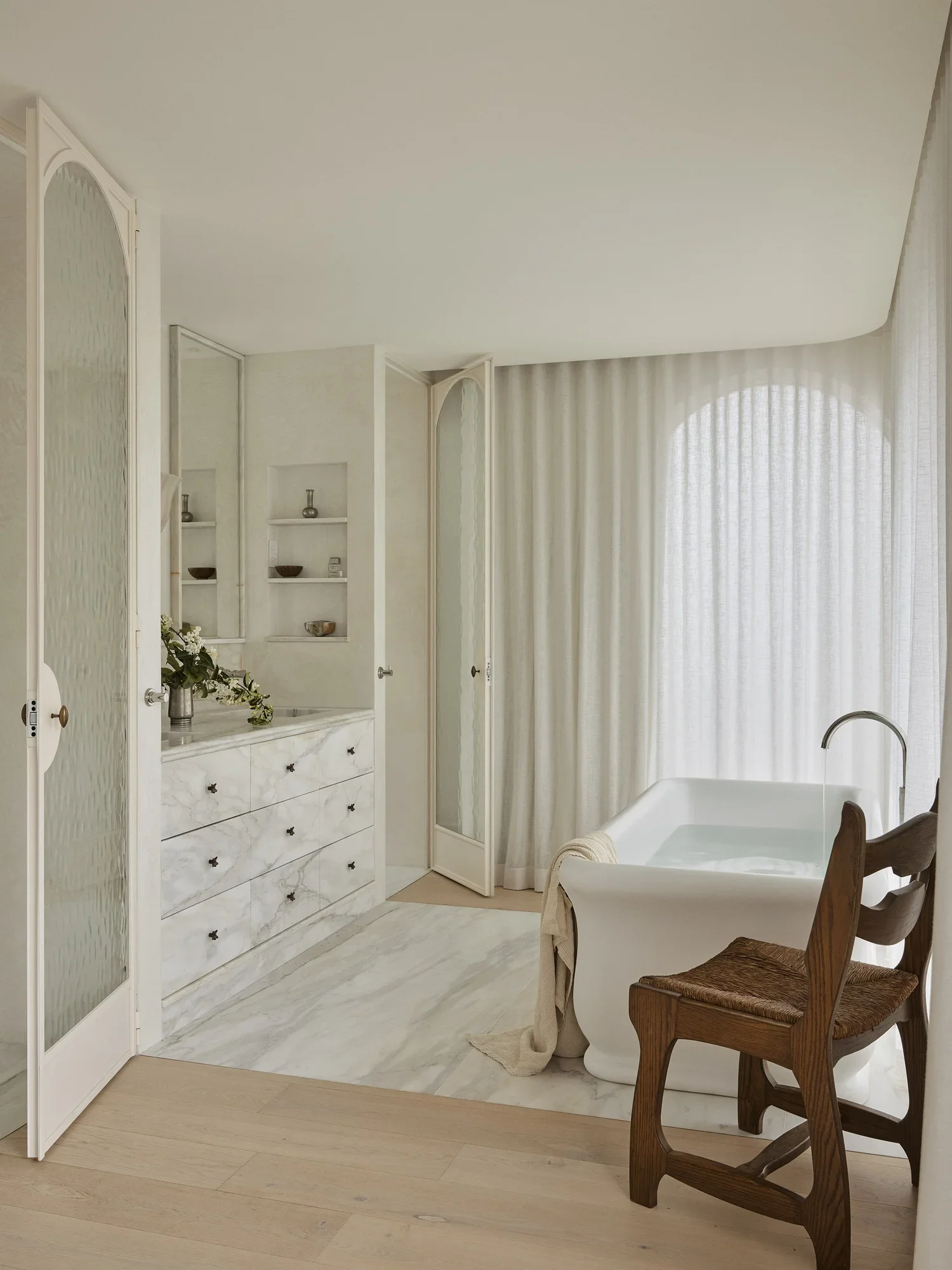 HANDELSMANN+&+KHAW+-+BONDI+-+121225_0059.webp