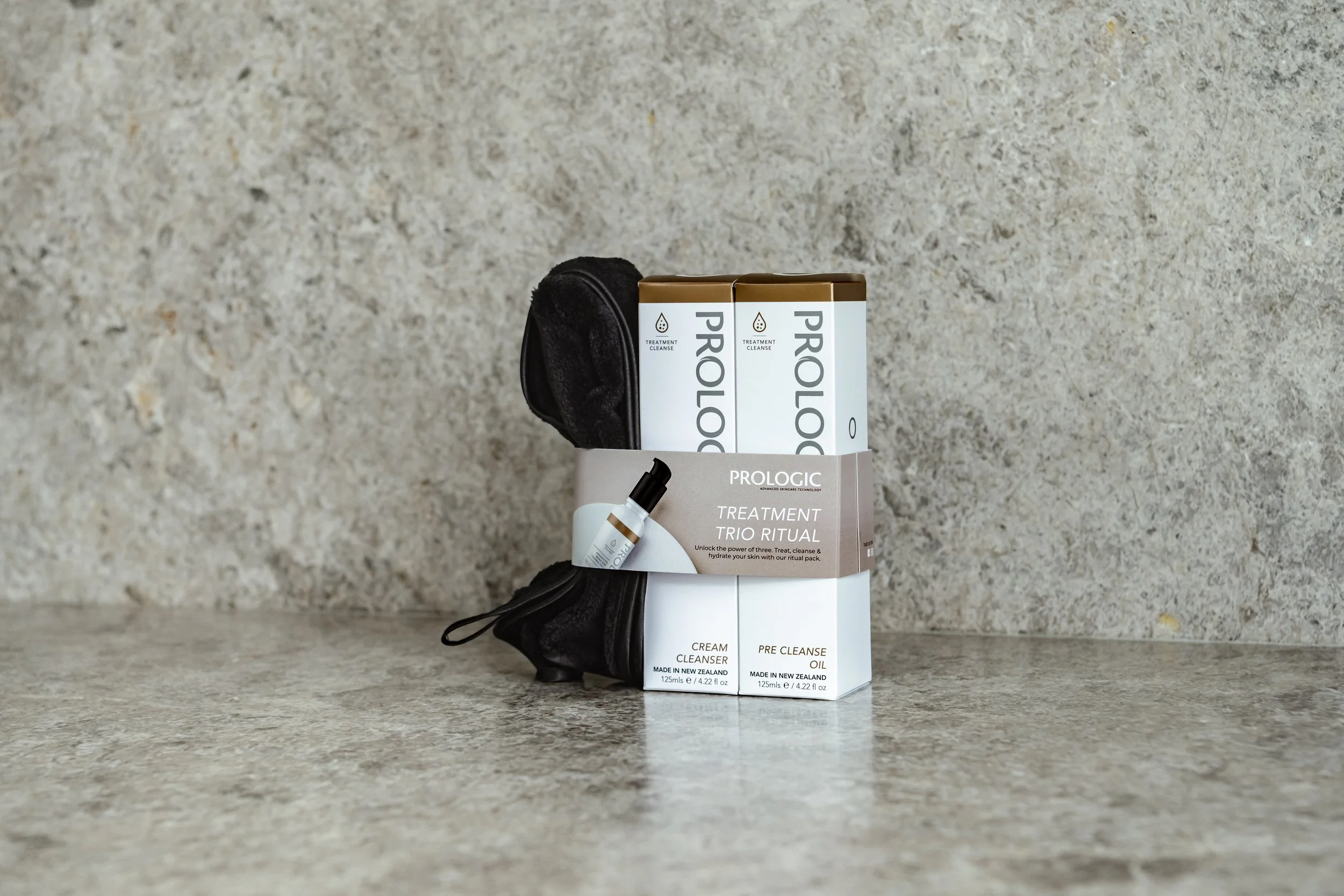 Professional Prologic skincare products used within Sea of Skin’s holistic skin health approach. Products are selected based on individual skin needs and support barrier function, hydration and long-term skin health.