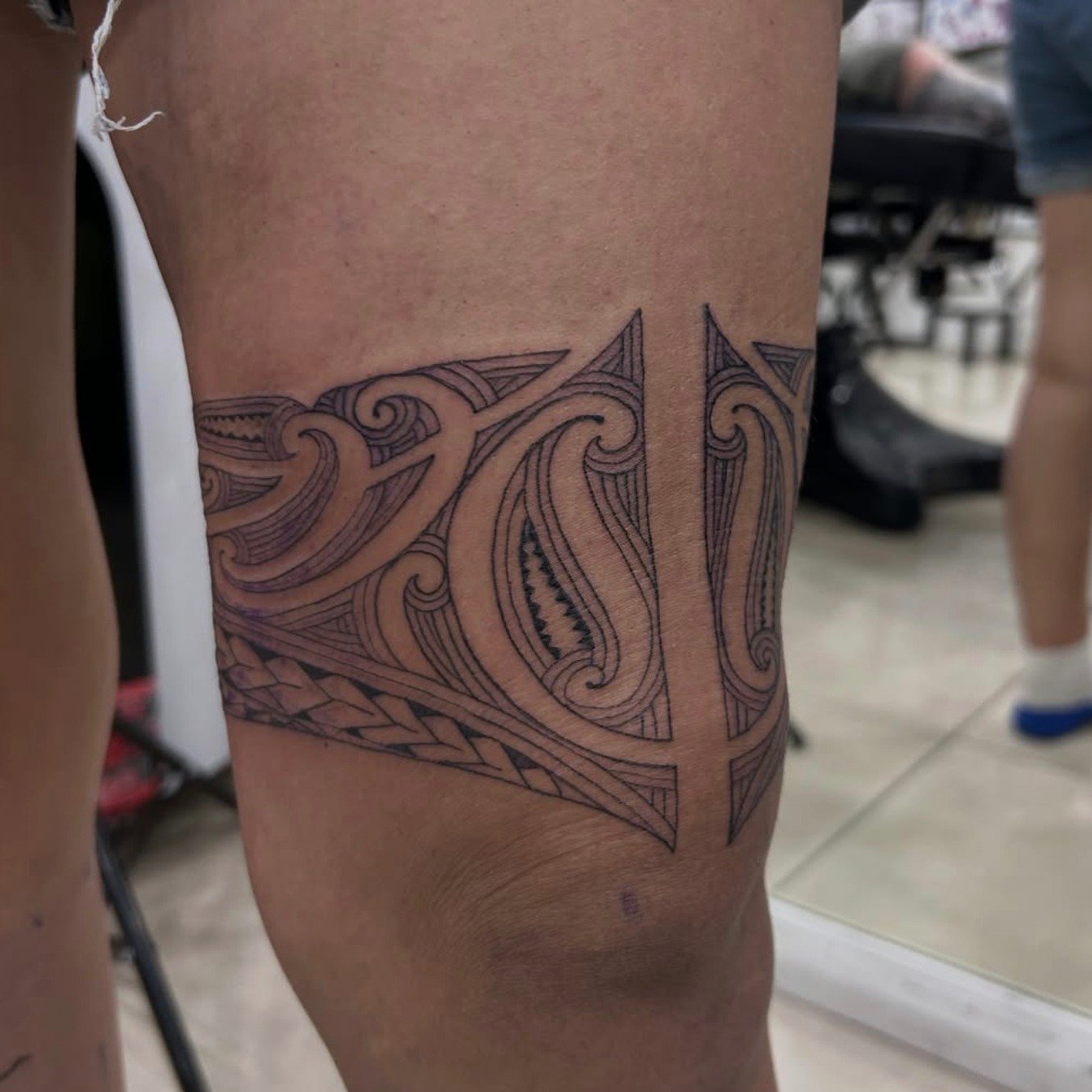 @wilsonarbistattoo smashing it with this leg piece 🫡
For bookings and enquiries, send us an email or visit our website!
All links in bio
📧 broadwaytattoosyd@gmail.com
☎️ 02 9552 2077

.
.
.
#tattoo #broadwaytattoo #broadwaytattooglebe #broadwaytatt