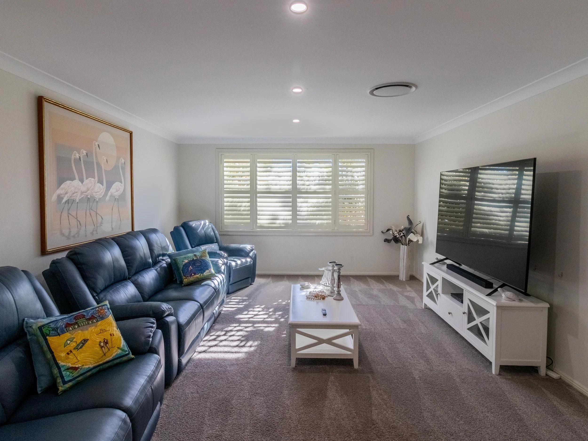 Formal lounge.jpg