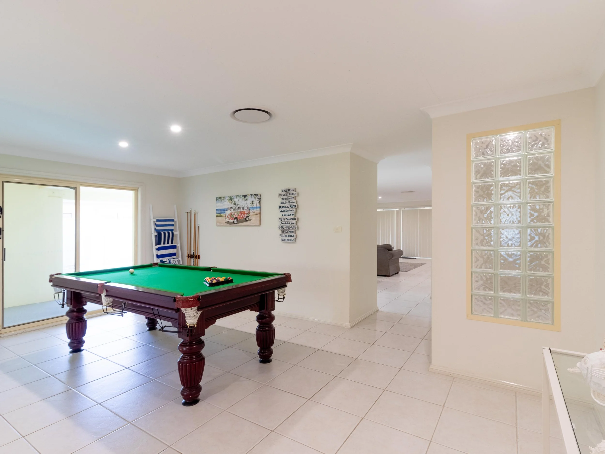 Pool table.jpg