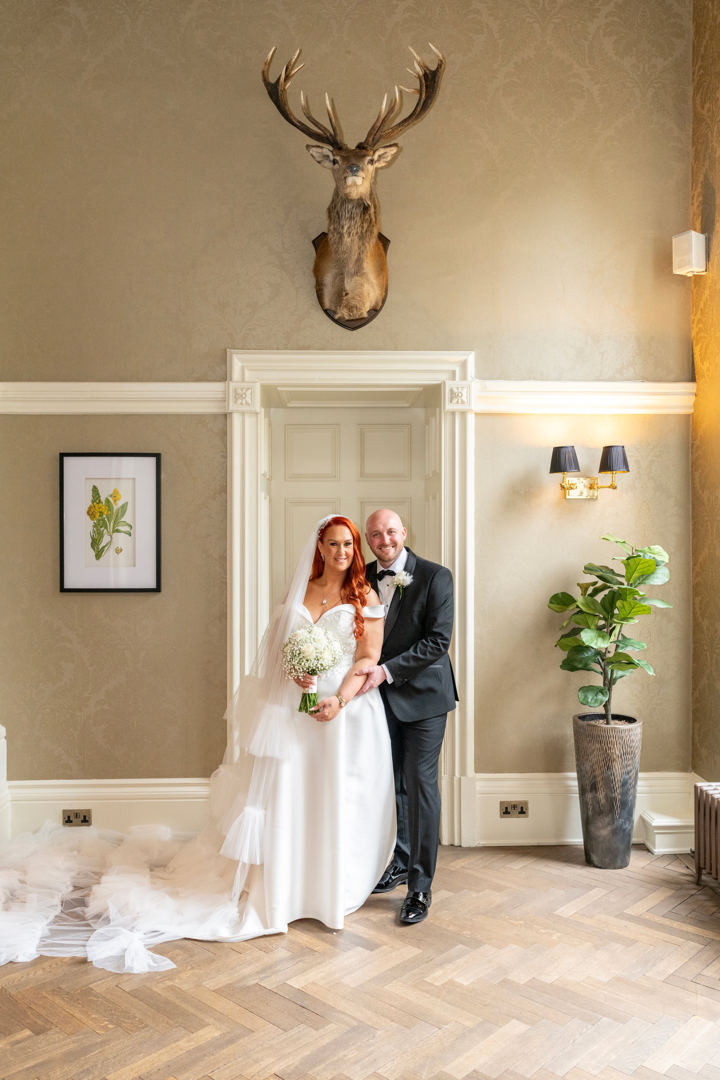 An Elegant Black &amp; White Wedding at Cornhill Castle | Shannon &amp; Scott.