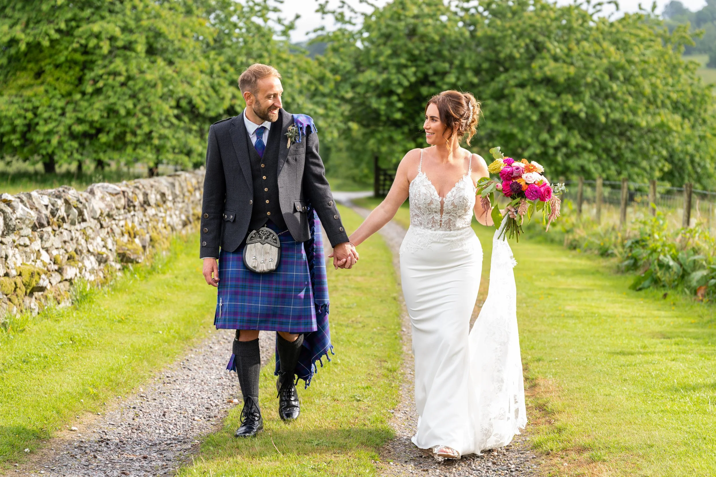 A Beautiful &amp; Colourful Spring Wedding At Ardoch Loch Lomond| Julia &amp; Allan