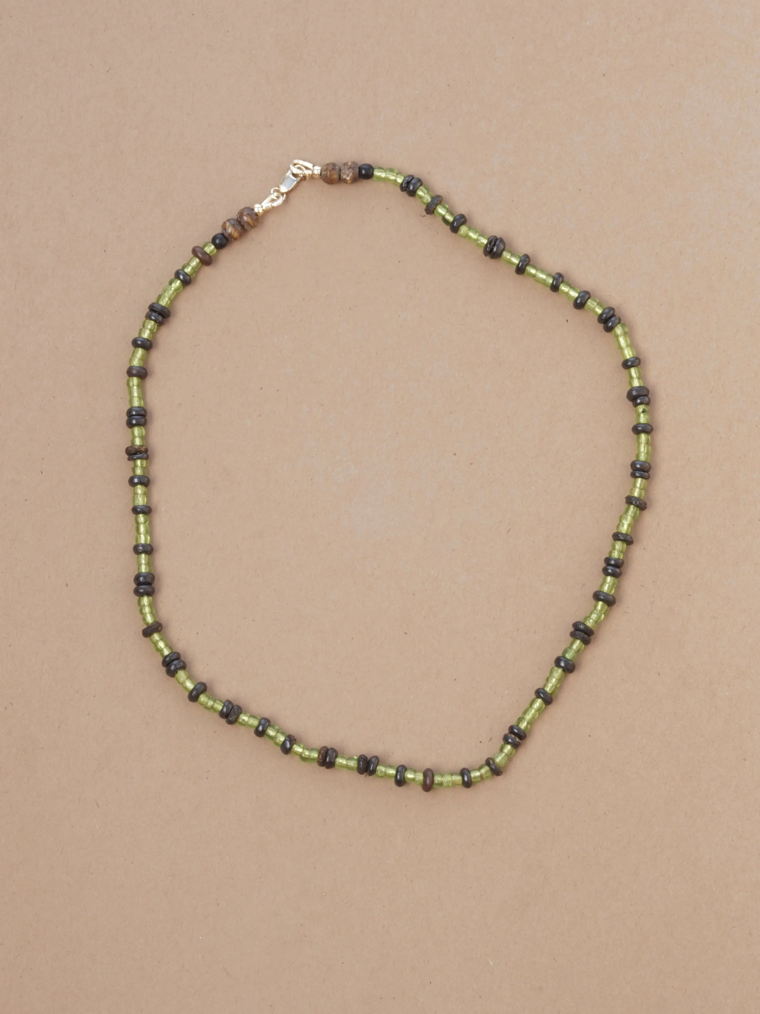 green apple | dark wood | 43cm