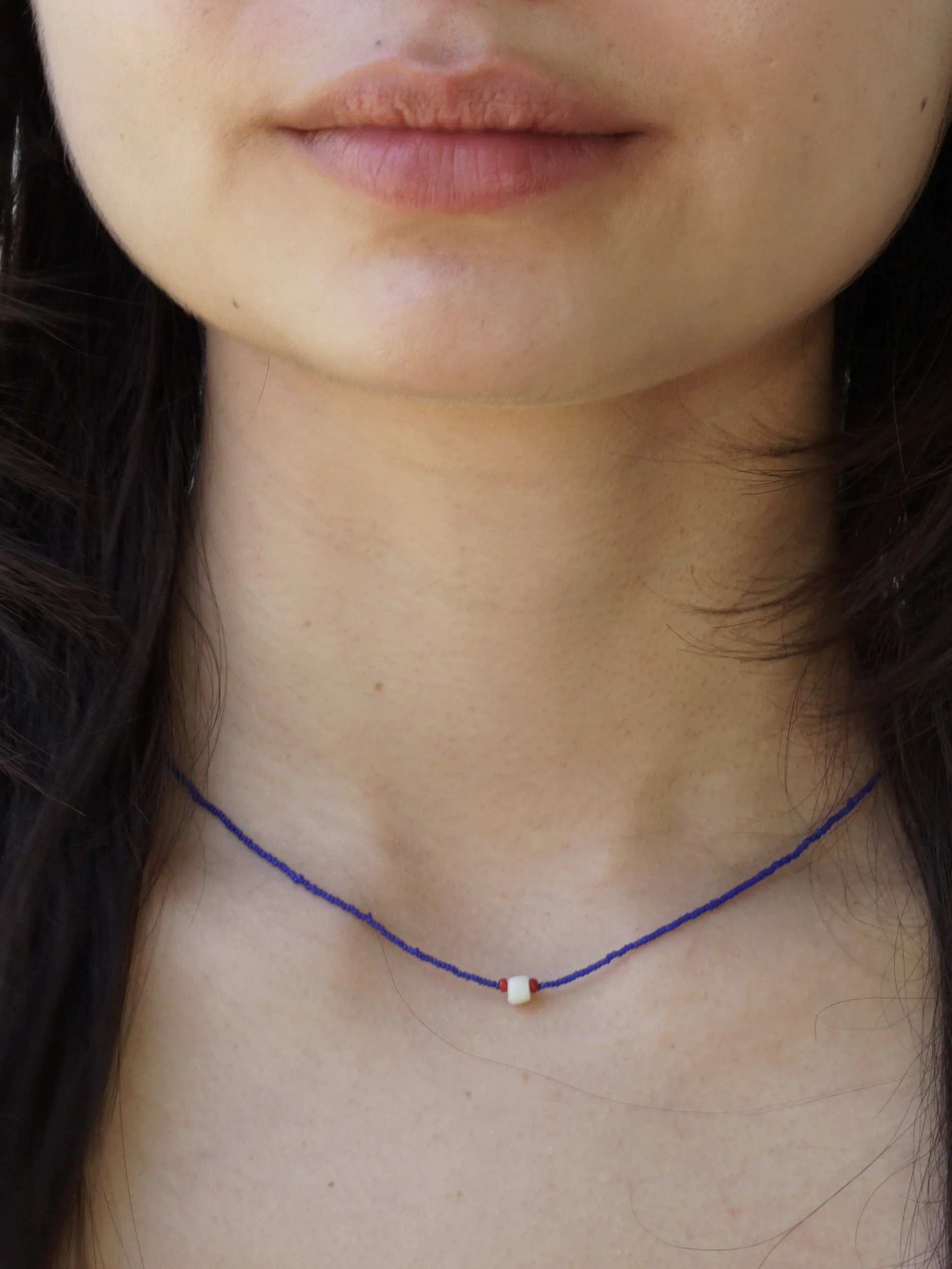 cobalt blue | porcelain white | red | 41cm