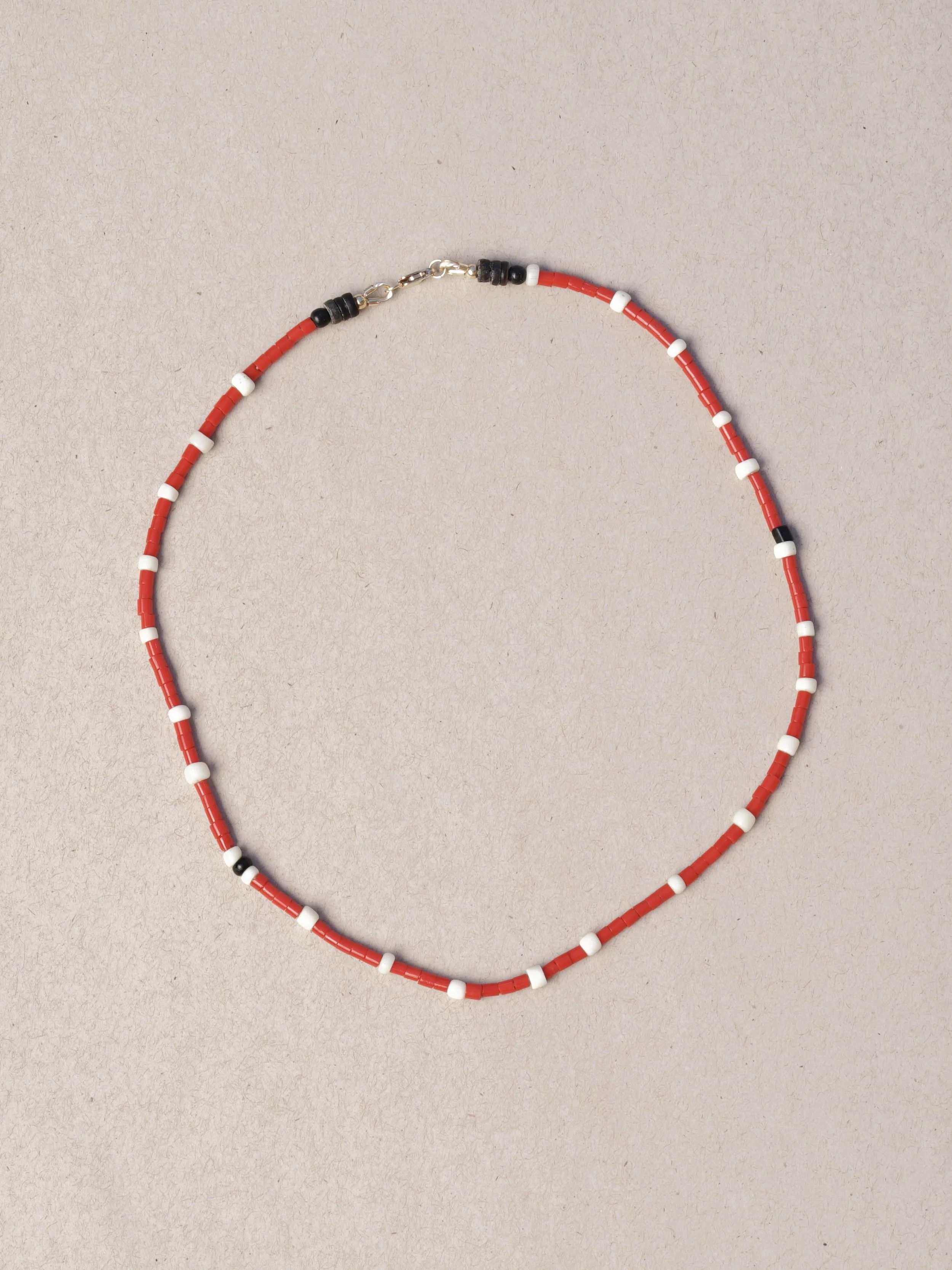 red | porcelain white | black 42cm