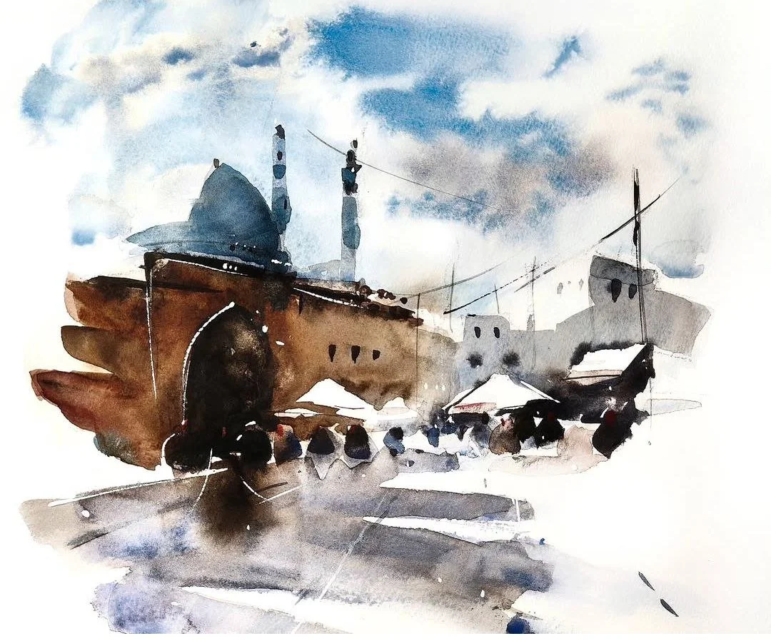 Peinture aquarelle d'un vieux navire dans un port, avec des parasols et des personnes en arrière-plan, ciel nuageux.
