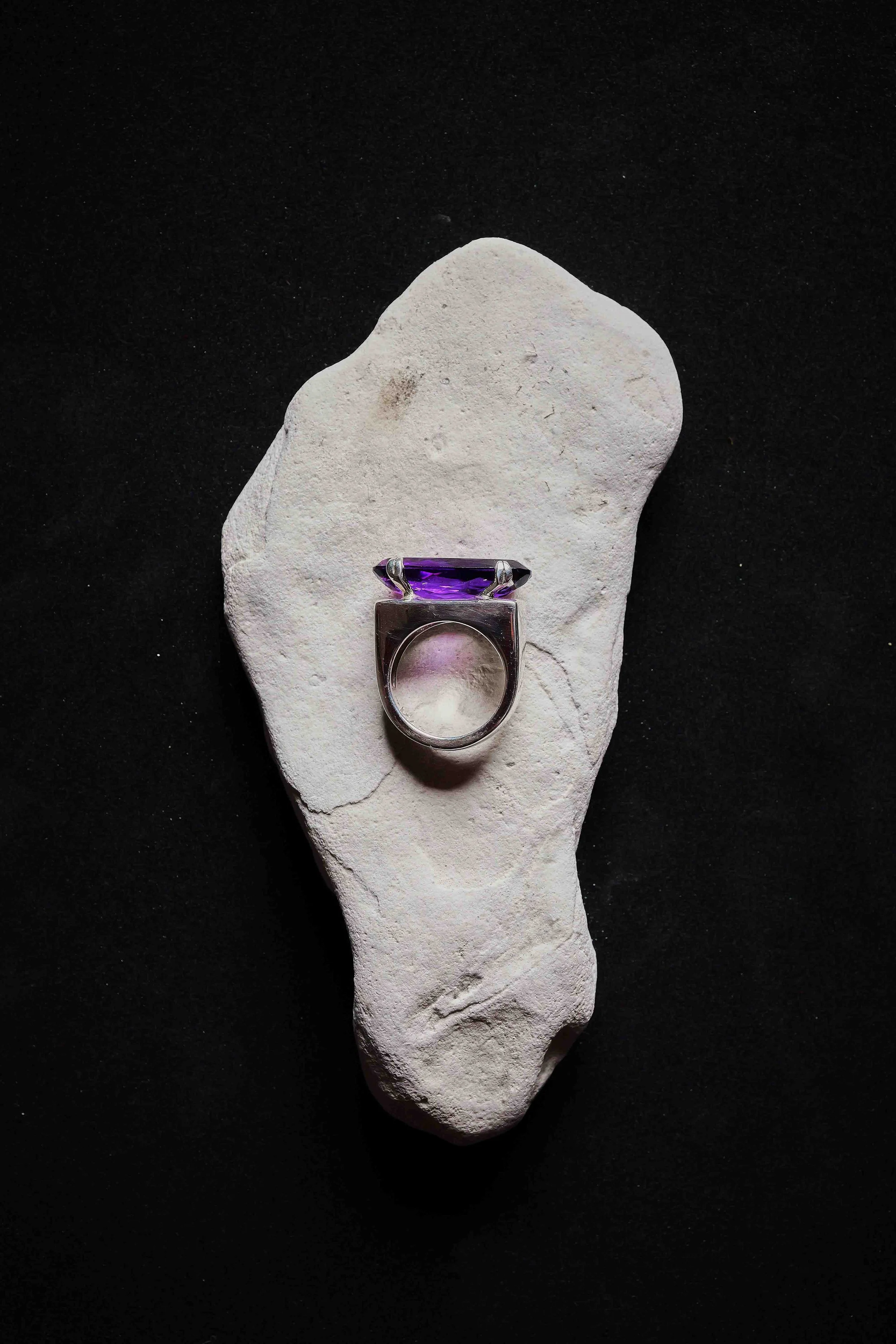 AMETHYST RING