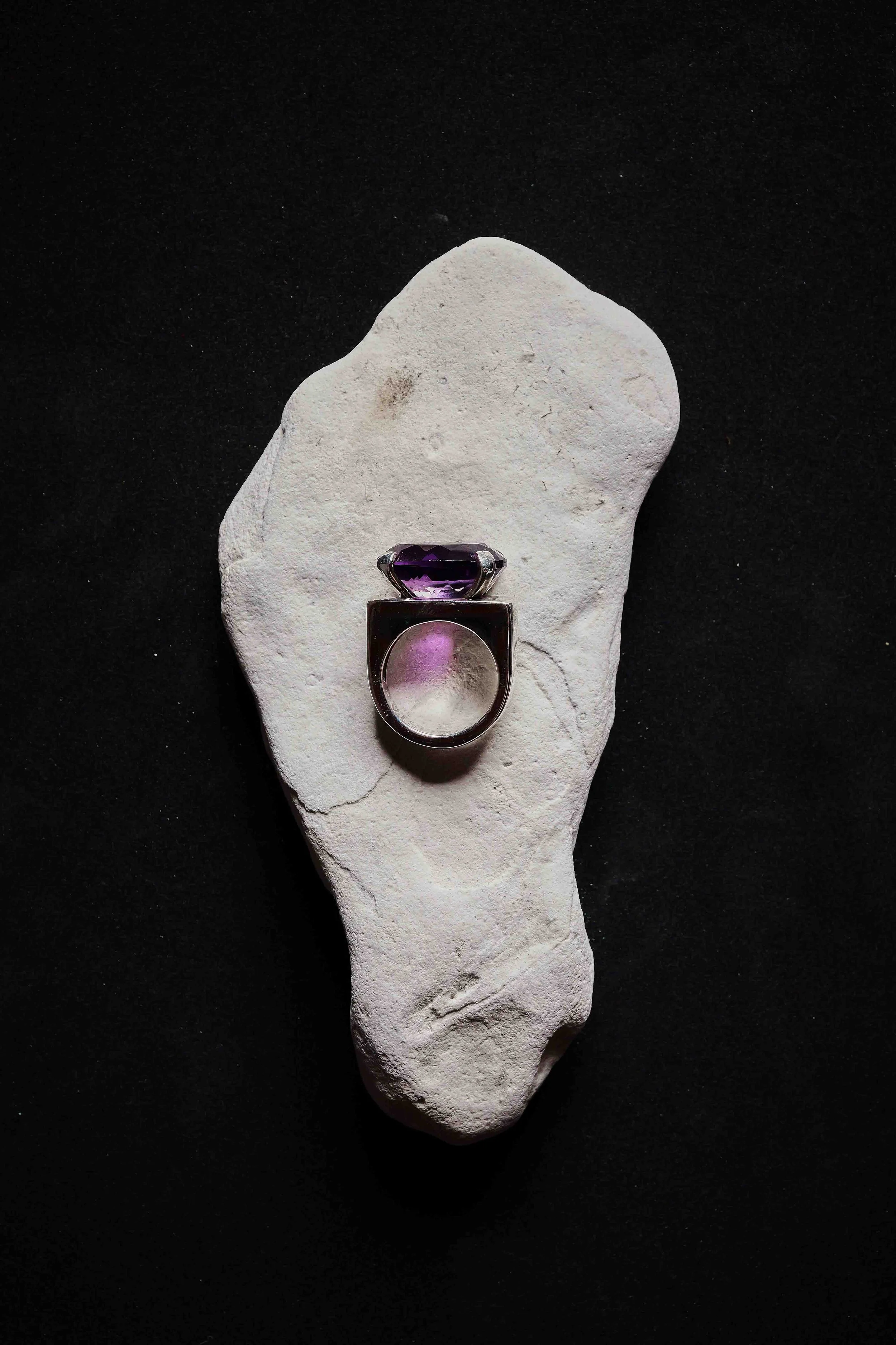 AMETHYST RING