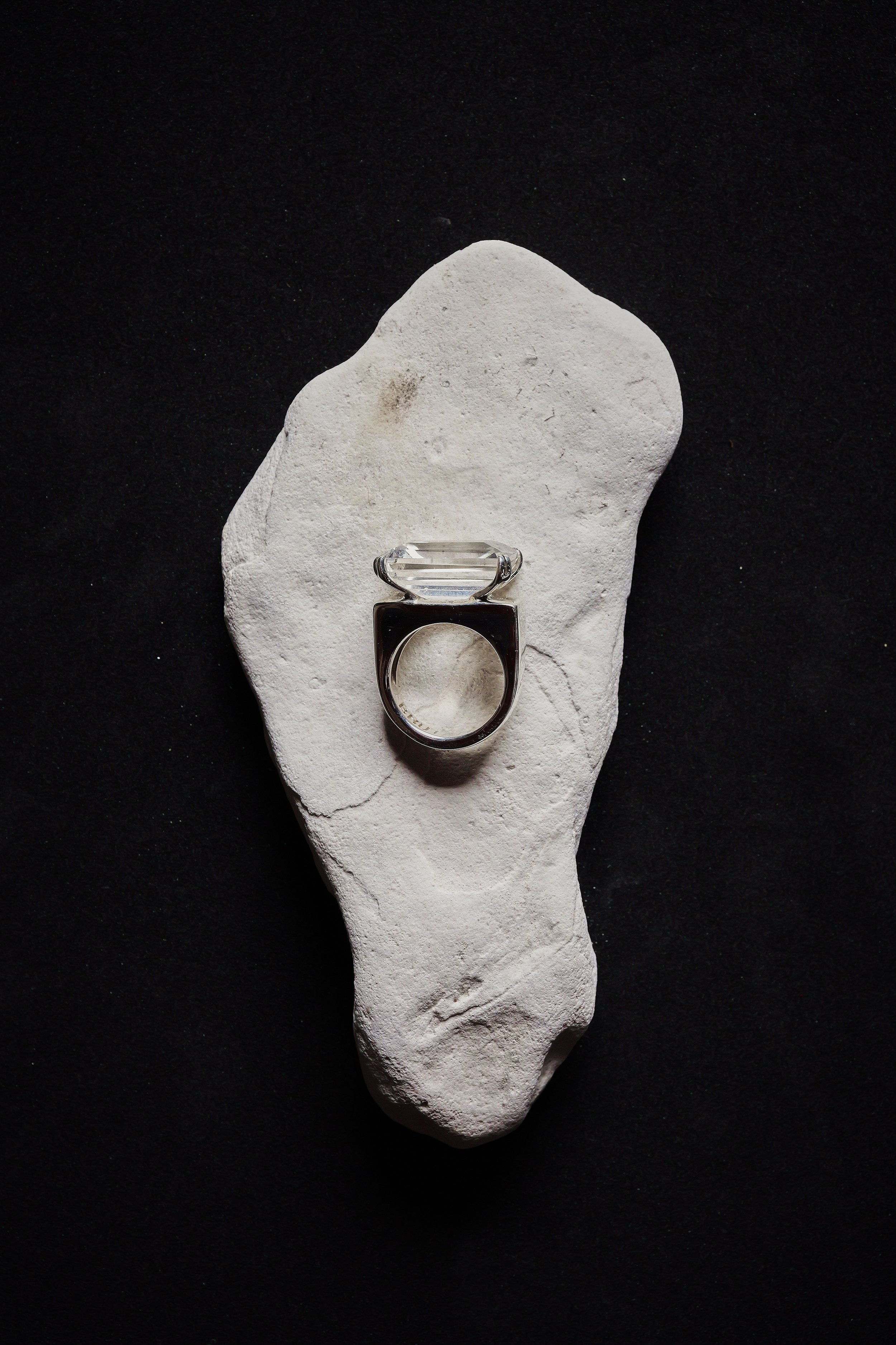 CRISTAL QUARTZ RING