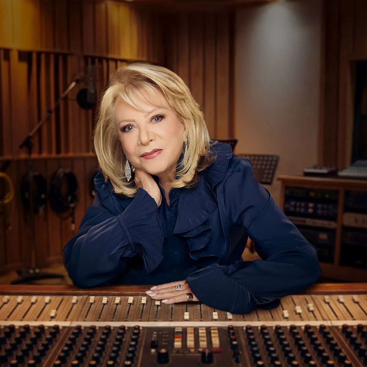 Elaine Paige