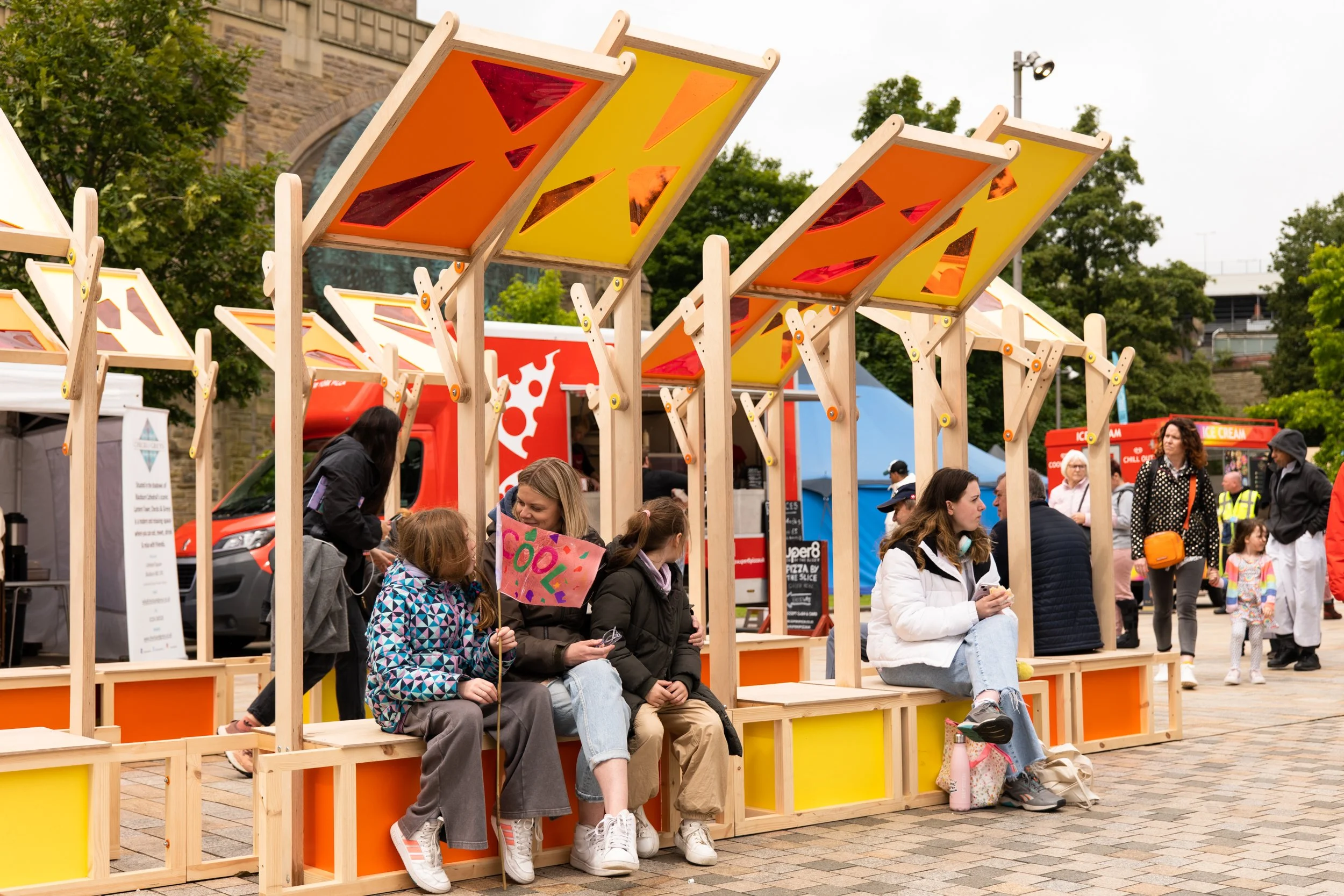 Photographer Hayley Salter, Dual Works Welcome Arch, Festival of Making Blackburn 2024-1885307.jpg