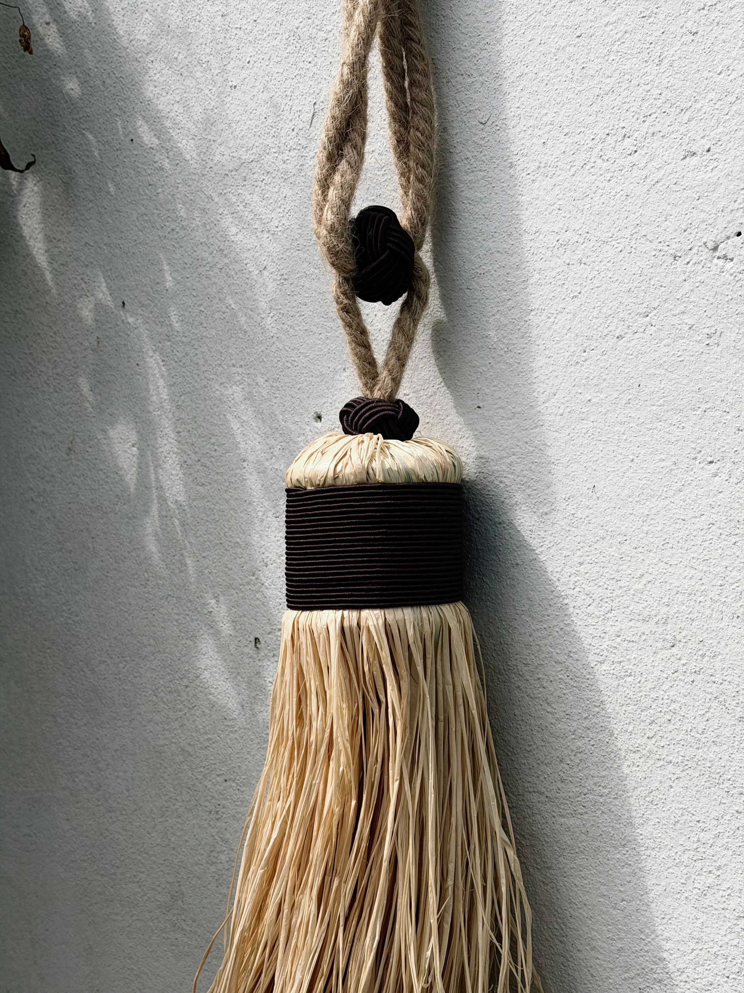 Large tassel 3.jpeg