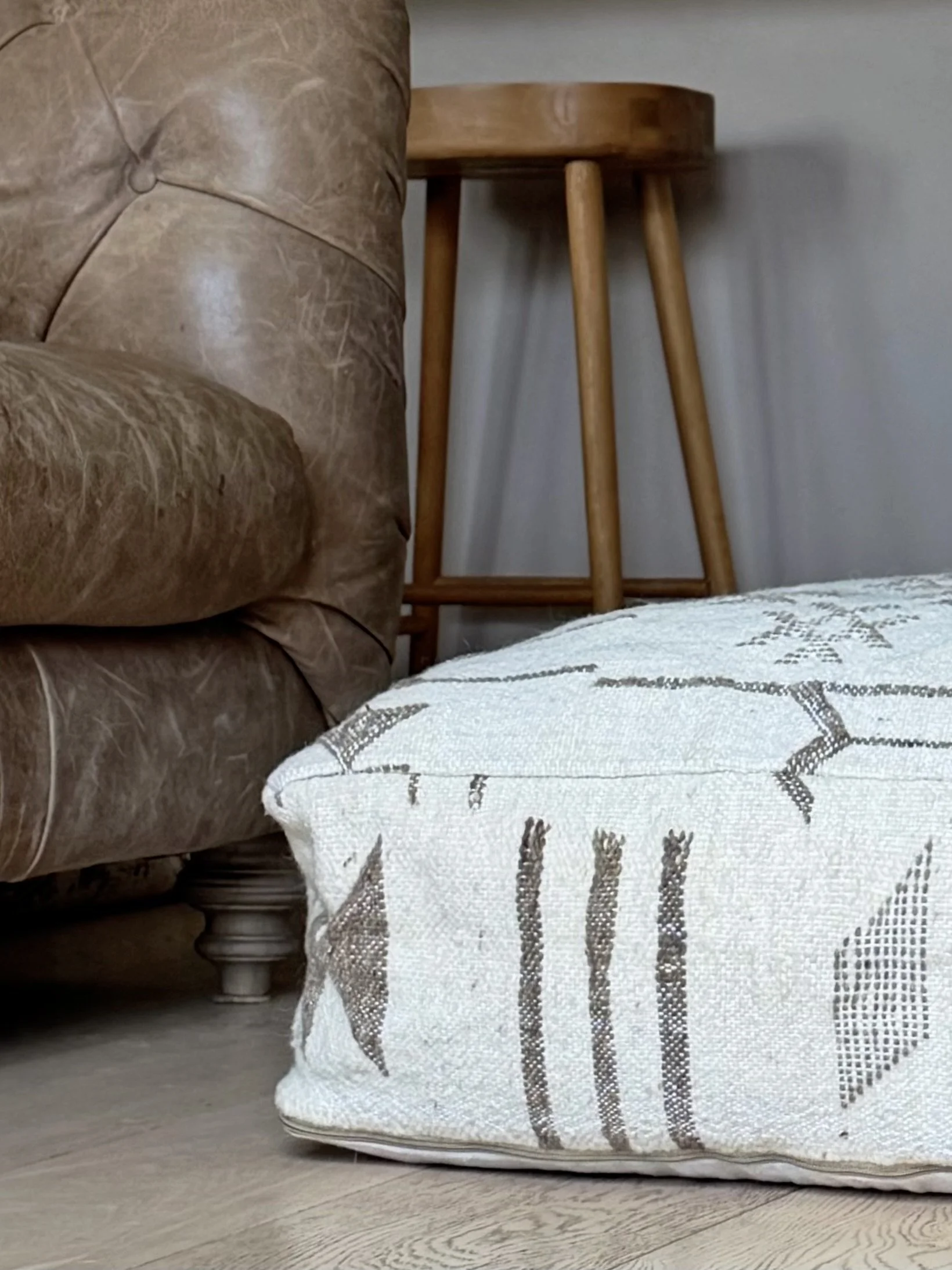 footstool 1.jpeg