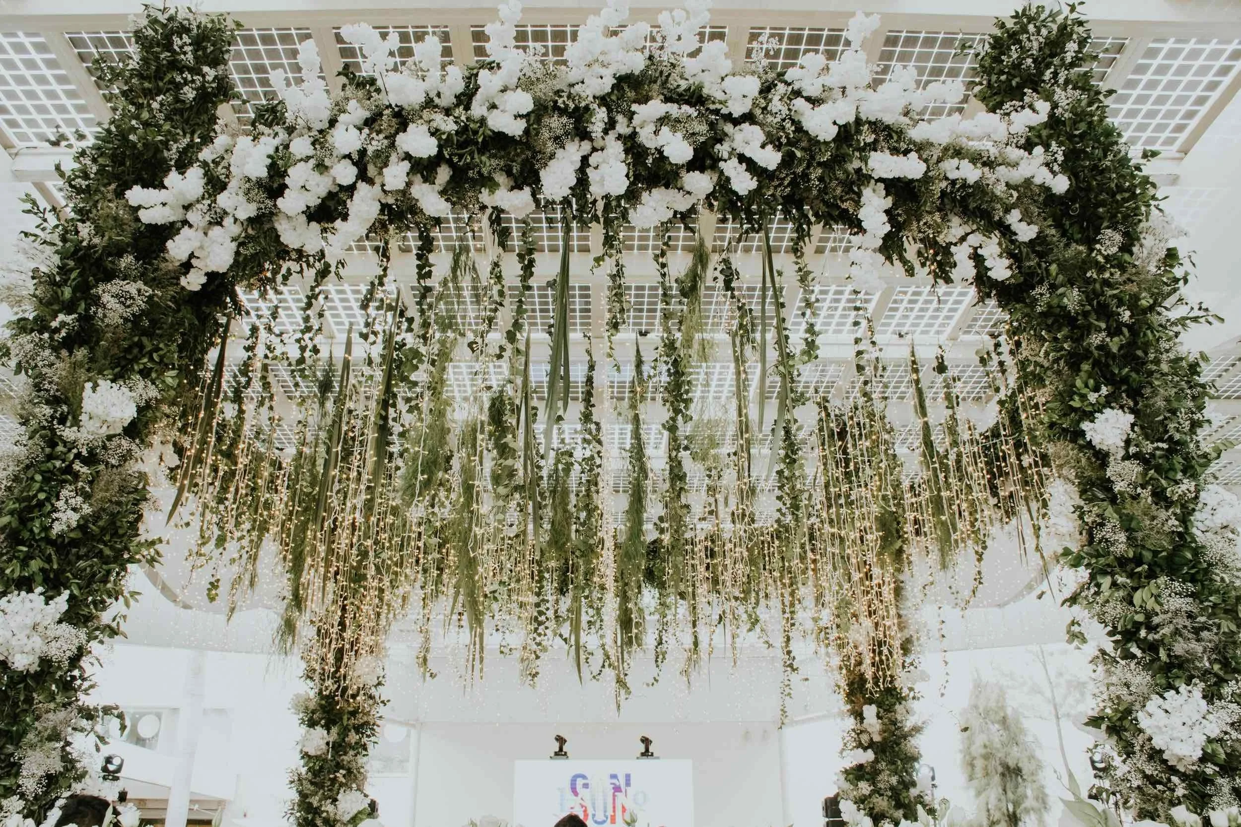 Aglowe+events+flowers.jpeg