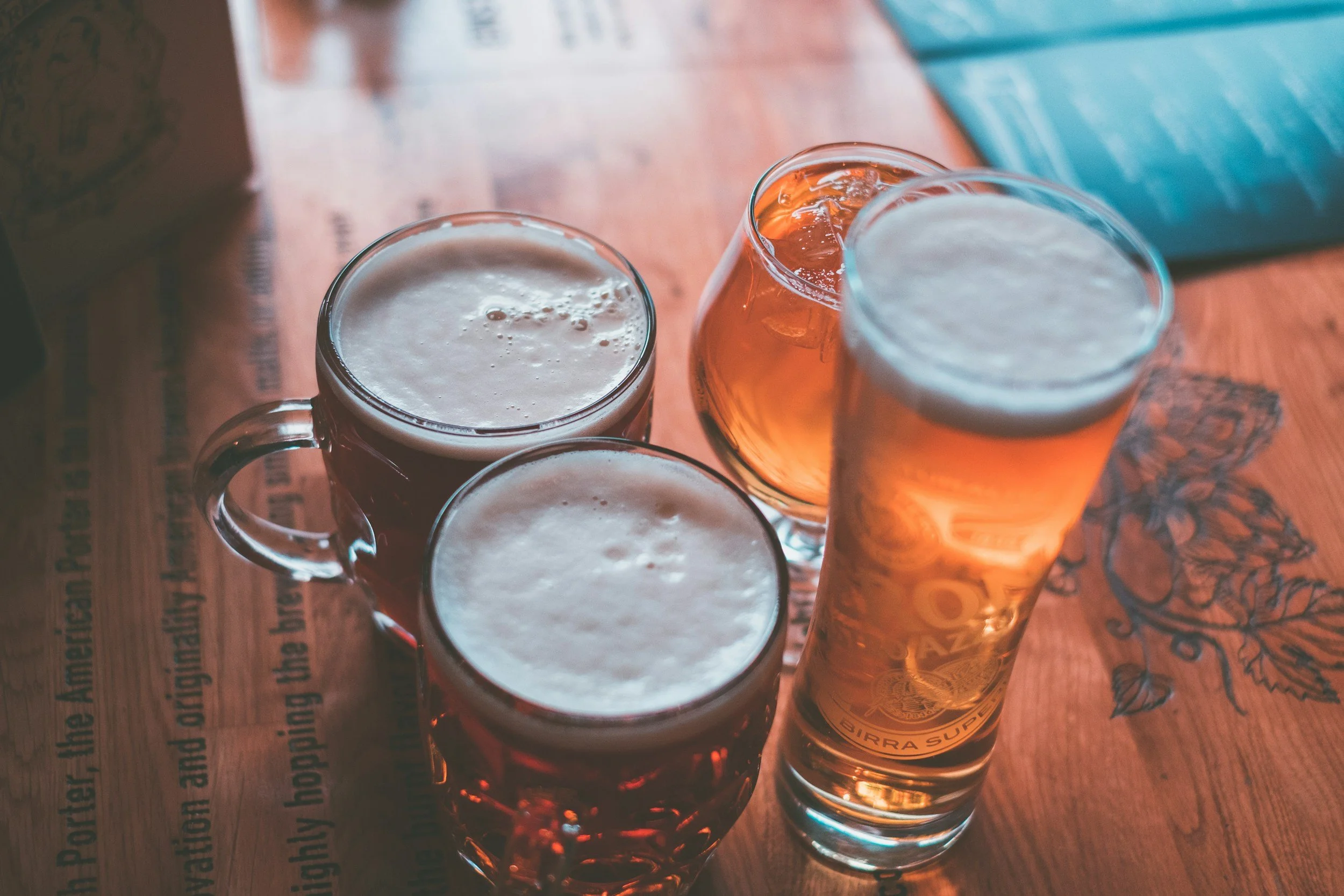 biere-verre-blonde-aperitif-herault