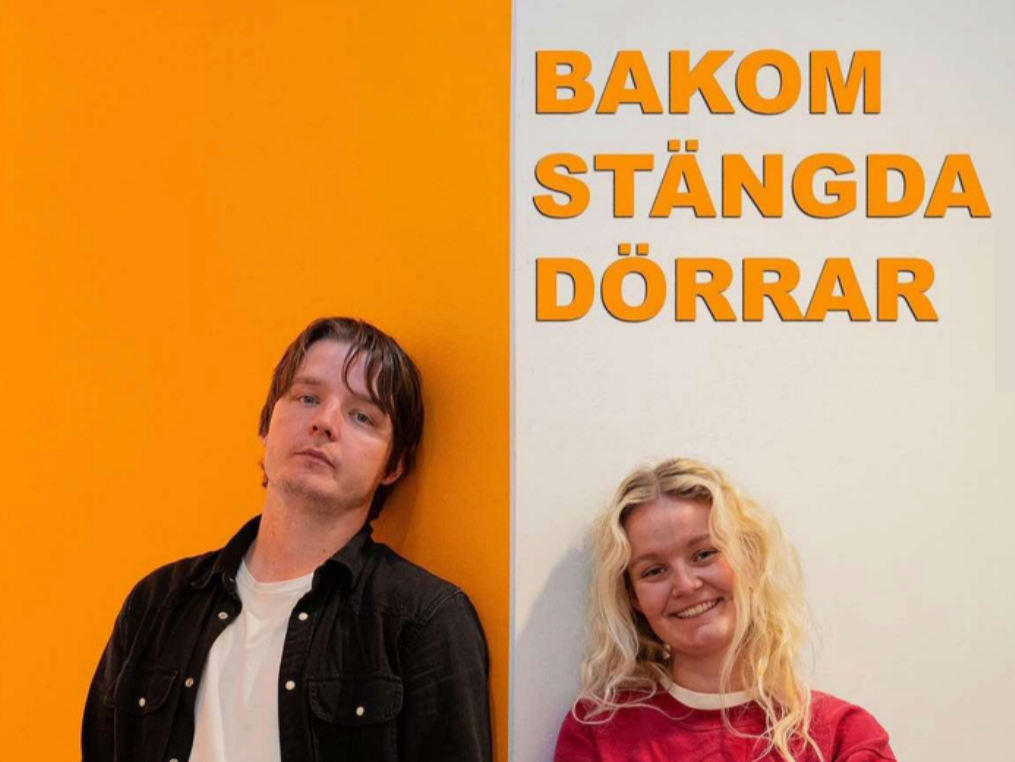 Bakom Stängda Dörrar
