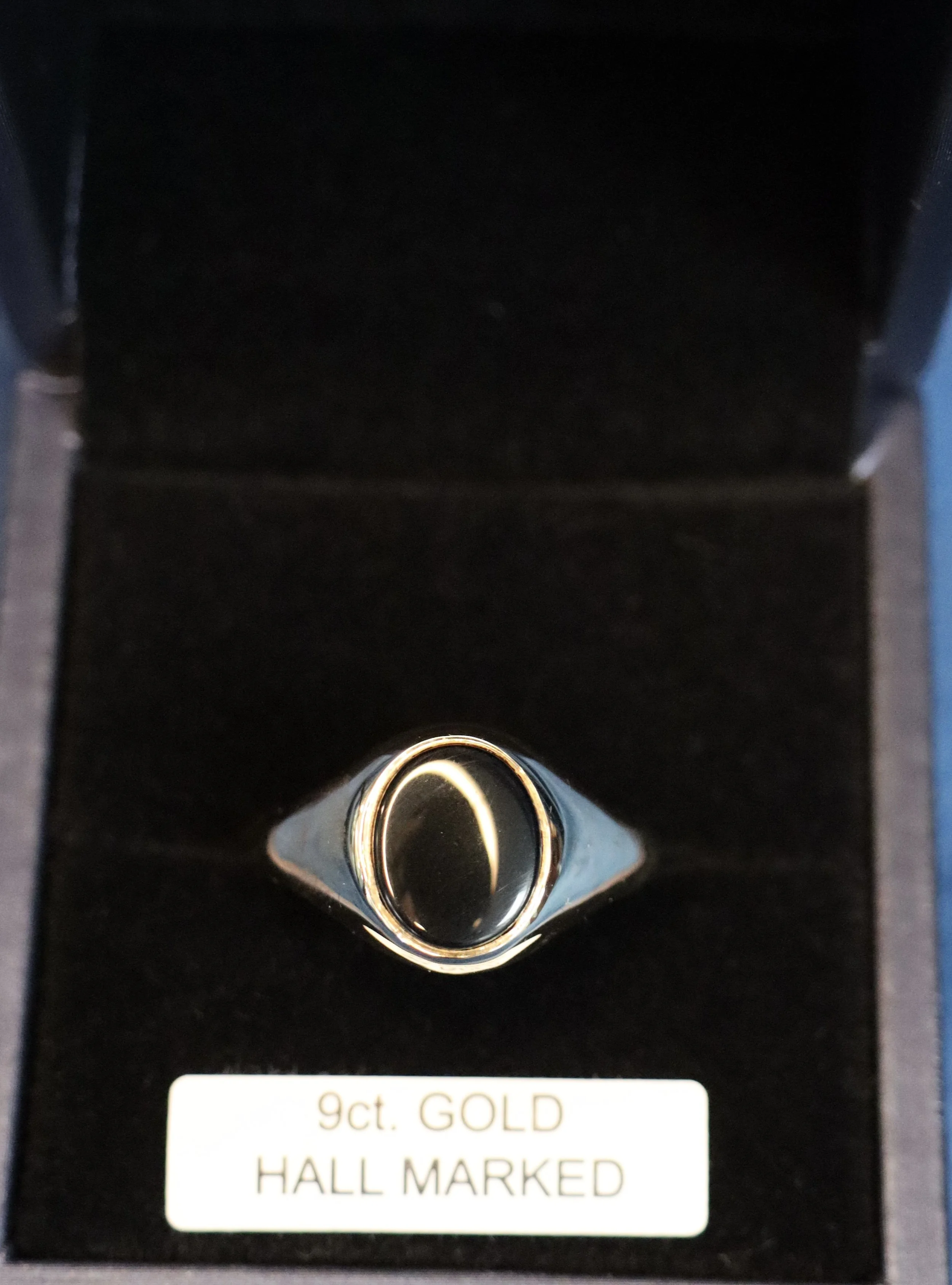 9ct Gold Oval Black Onyx Signet Ring