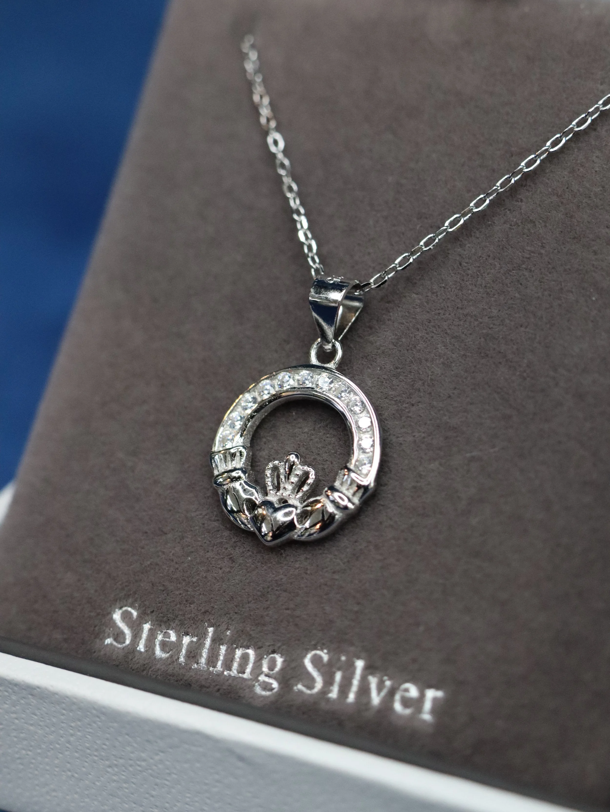 Silver Claddagh Pendent
