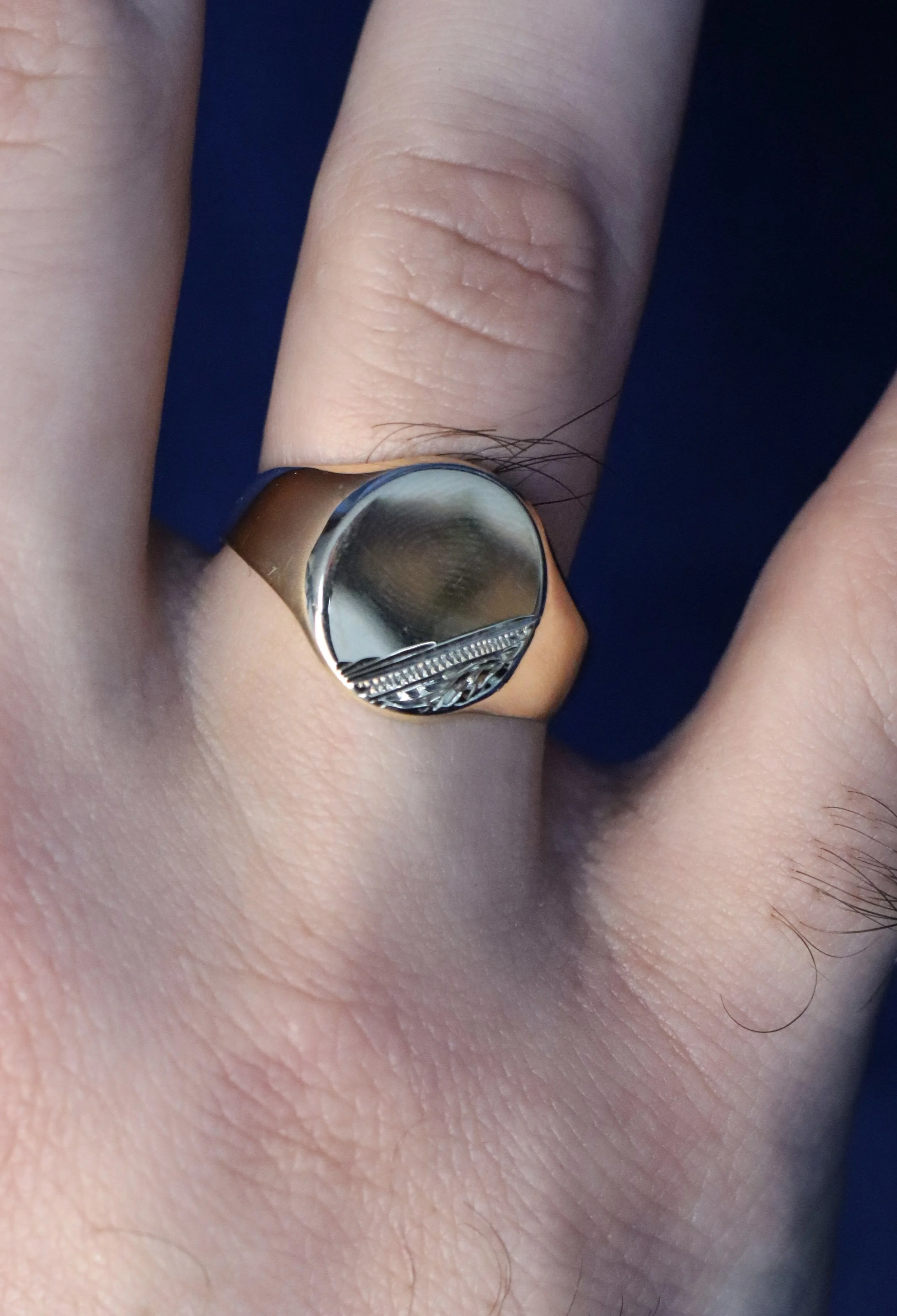 9ct Gold Oval Signet Ring