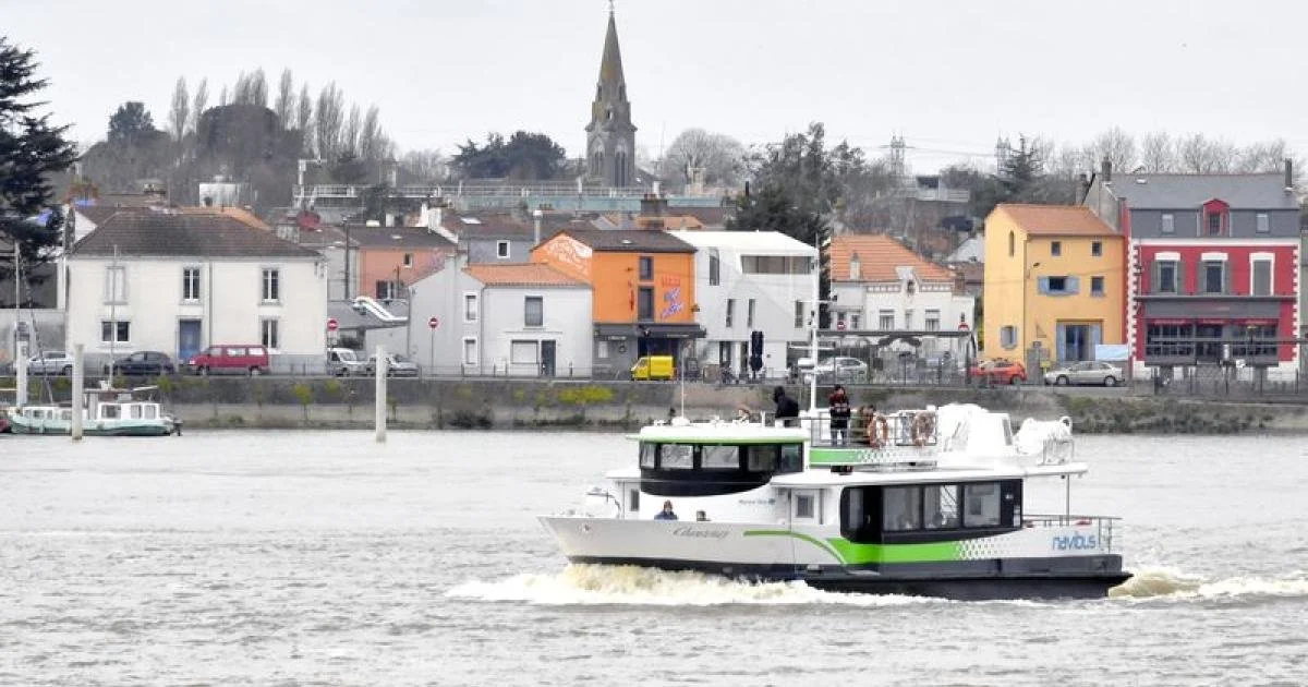 Navibus sur la Loire reliant Nantes à Trentemoult, accès original à une location de salle chez Rokyo à Trentemoult