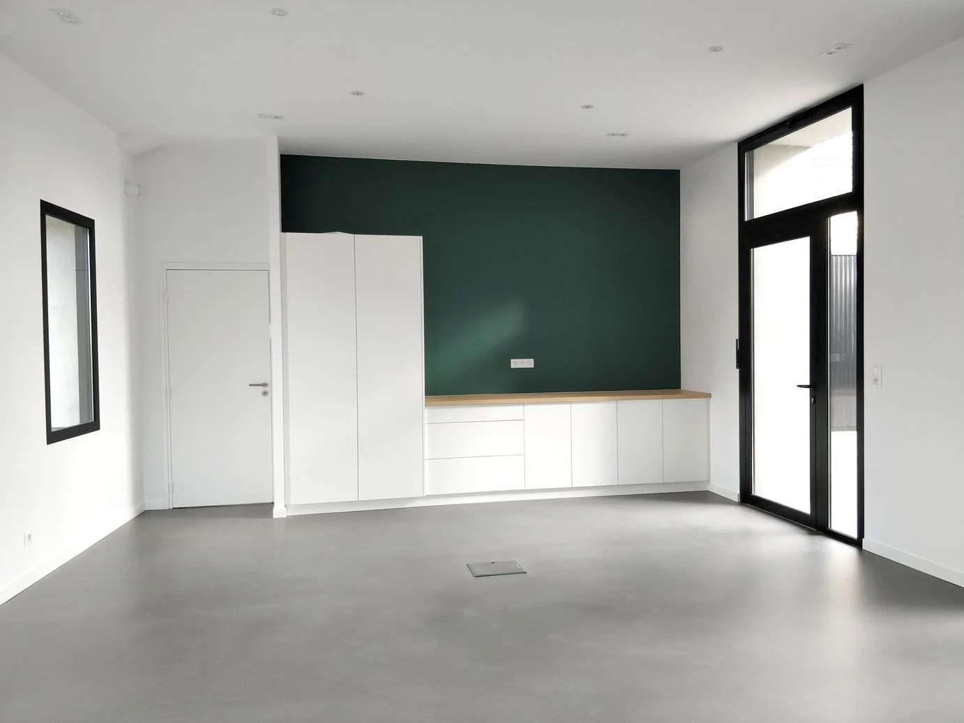 Salle à louer vide et entièrement modulable, idéale pour événements professionnels ou privés à Nantes Sud Loire chez Rokyo à Trentemoult