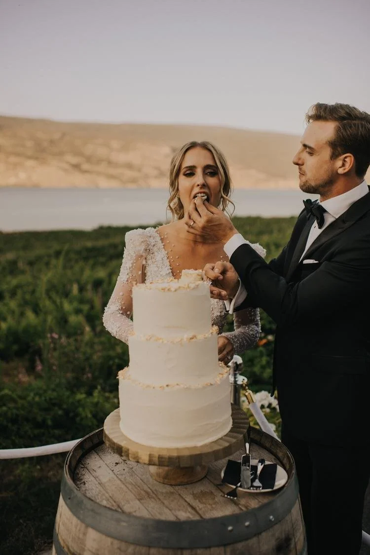 LACE AND BARREL CAKE PIC.jpg