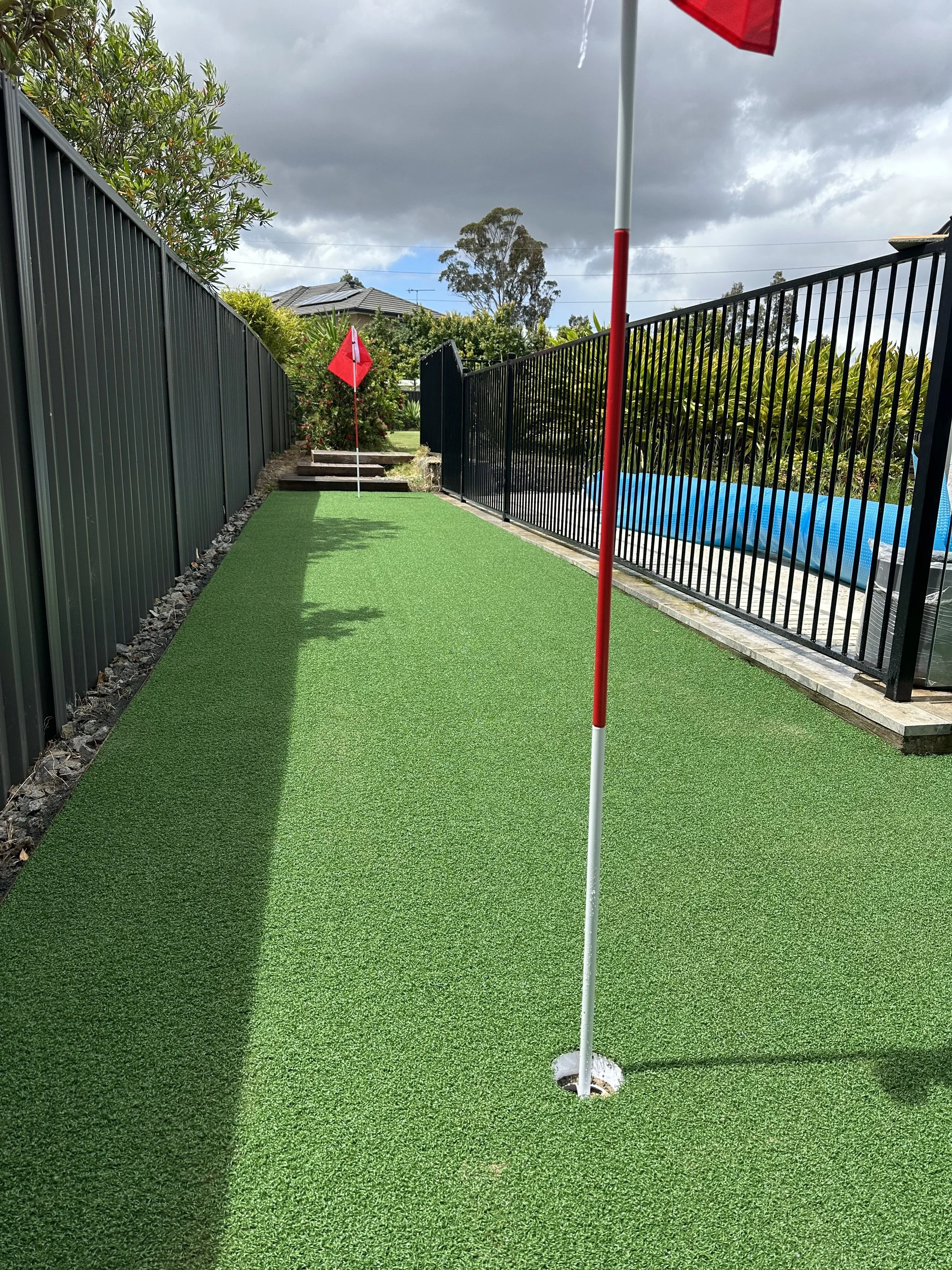 PUTTING GREEN