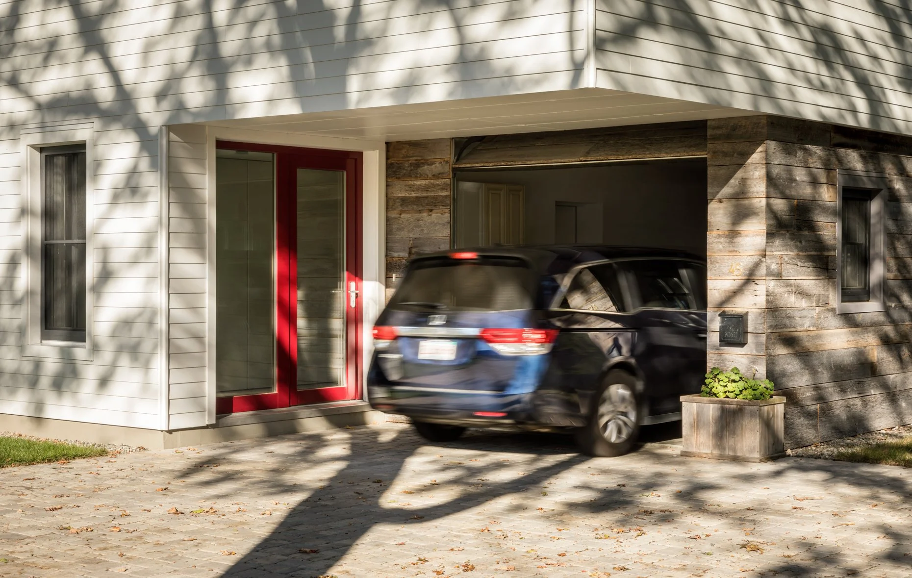WEBHR5A2182_edit_Car.jpg