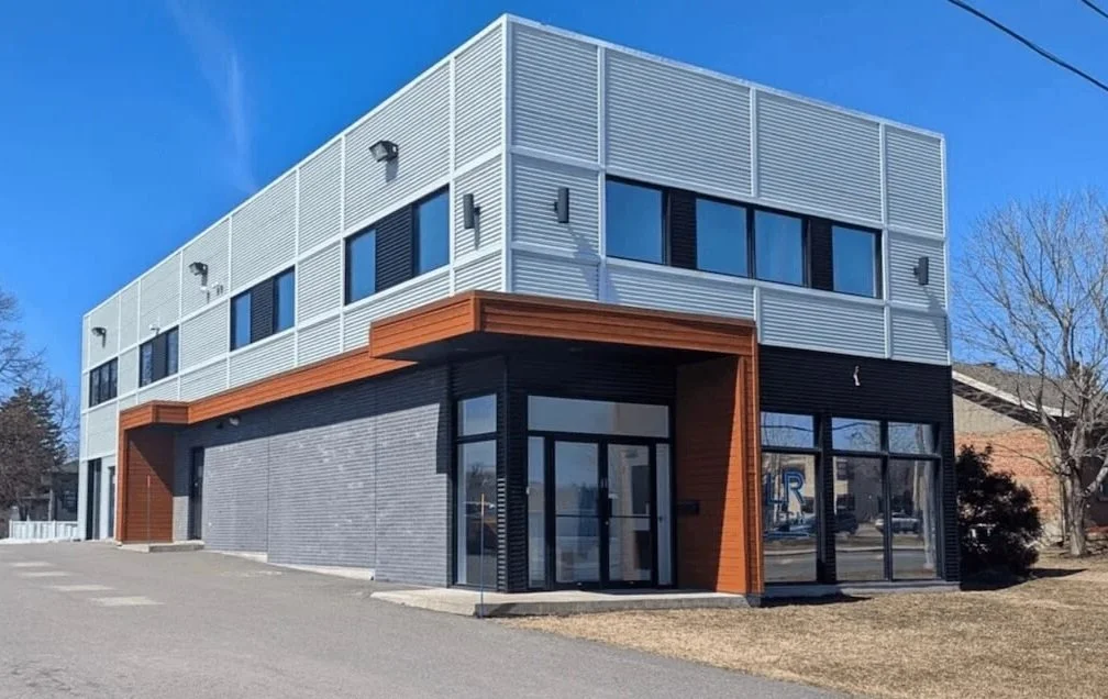 Devanture de la clinique Hypnol à Lévis, où se situe la clinique d'ostéopathie de Stéphanie Ducharme