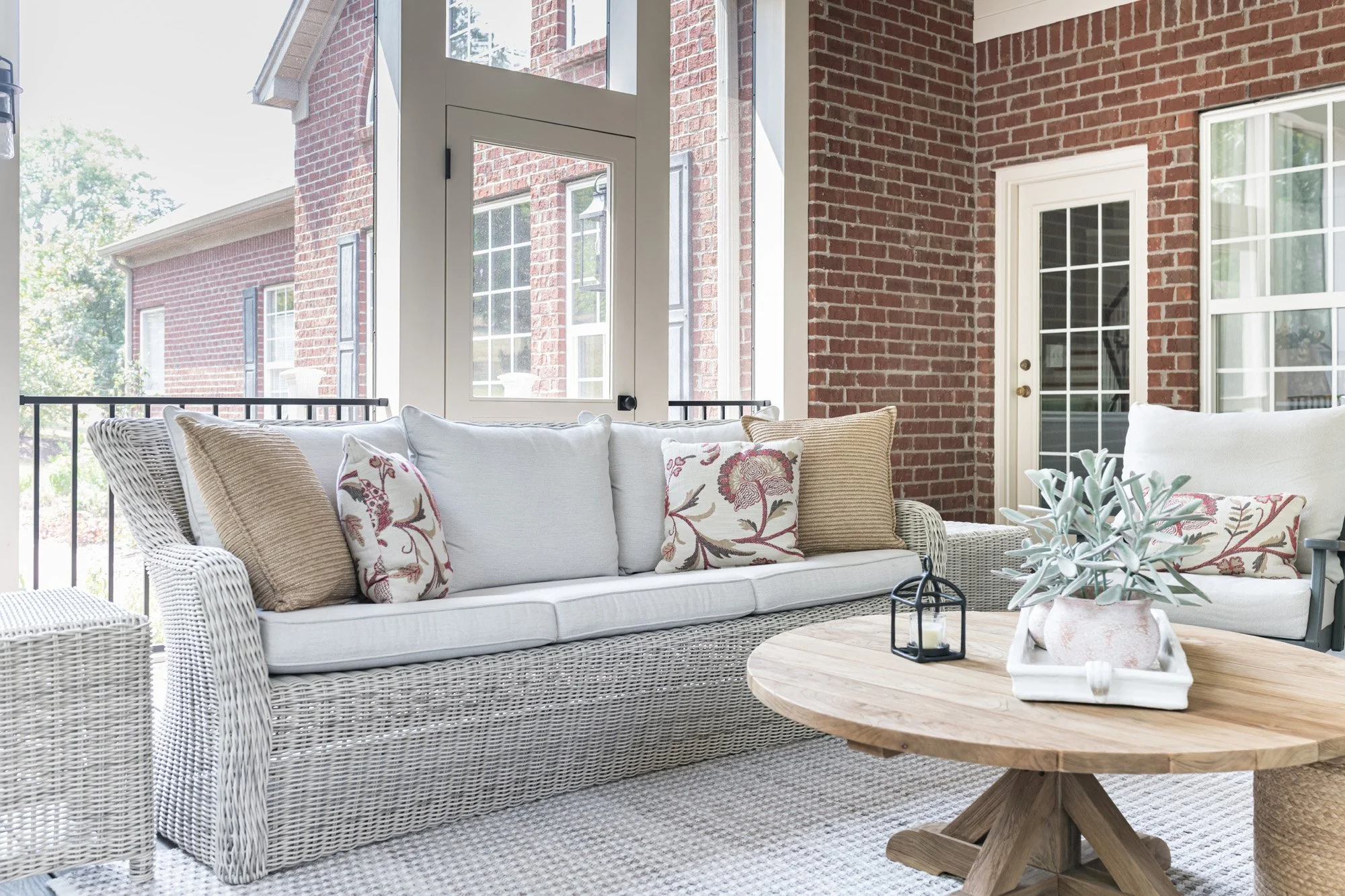 greypointe-porch-10.jpg