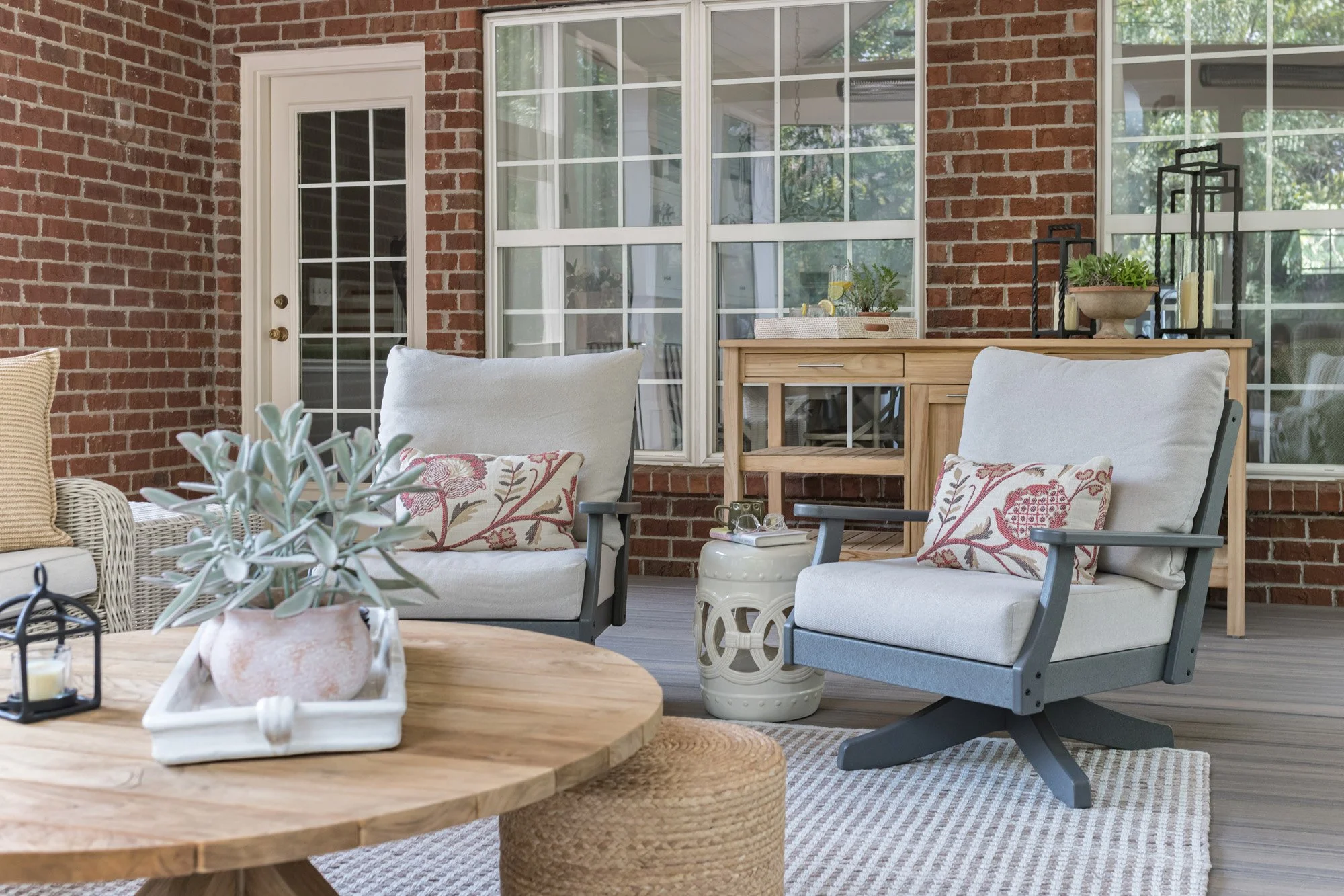 greypointe-porch-06.jpg