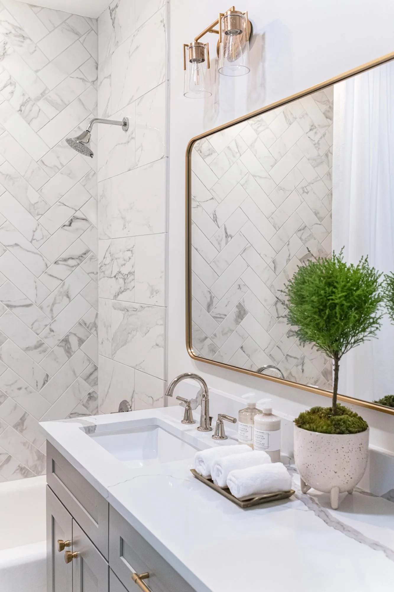 primary-bathroom-03.jpg