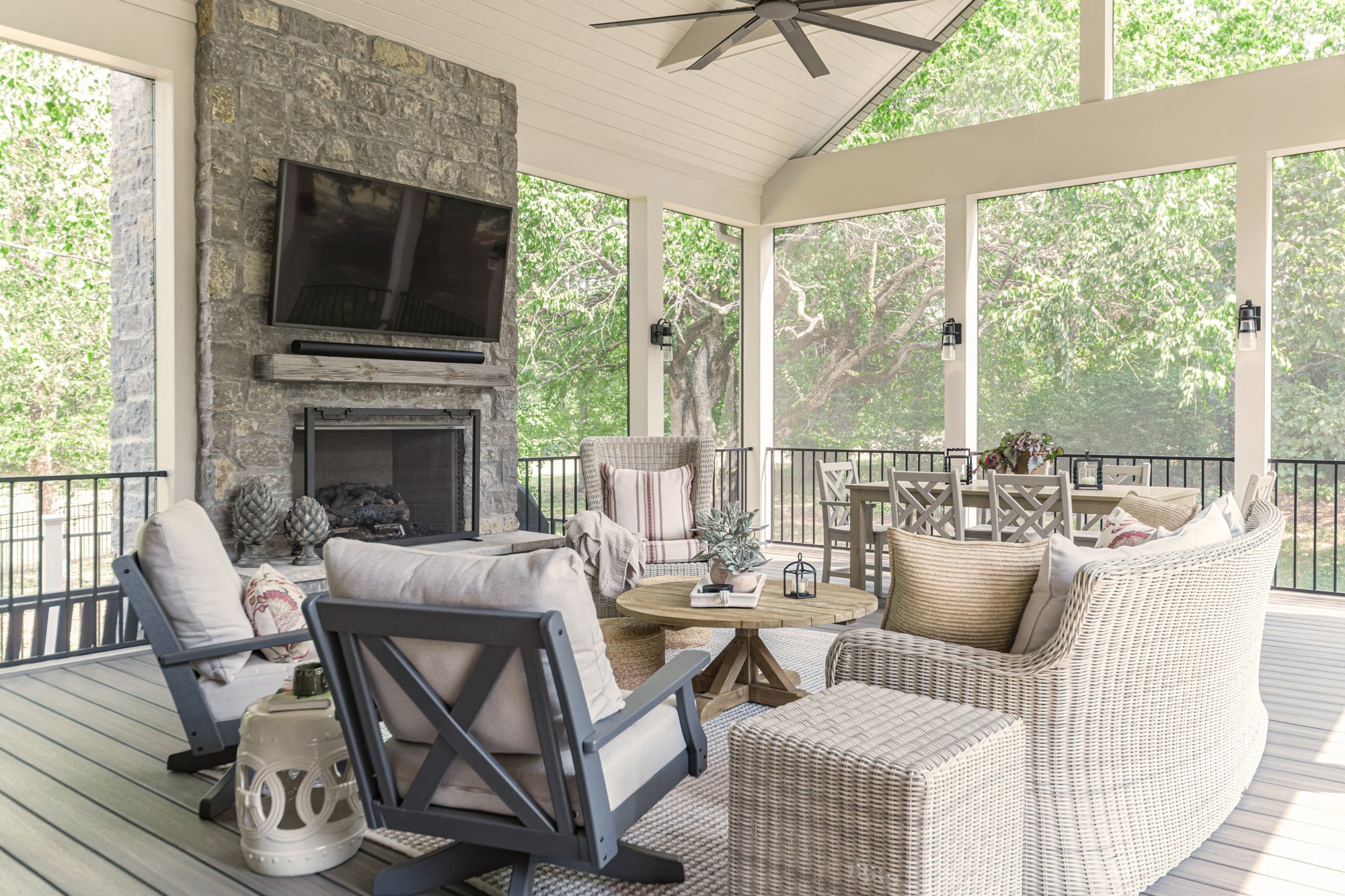 greypointe-porch-01.jpg
