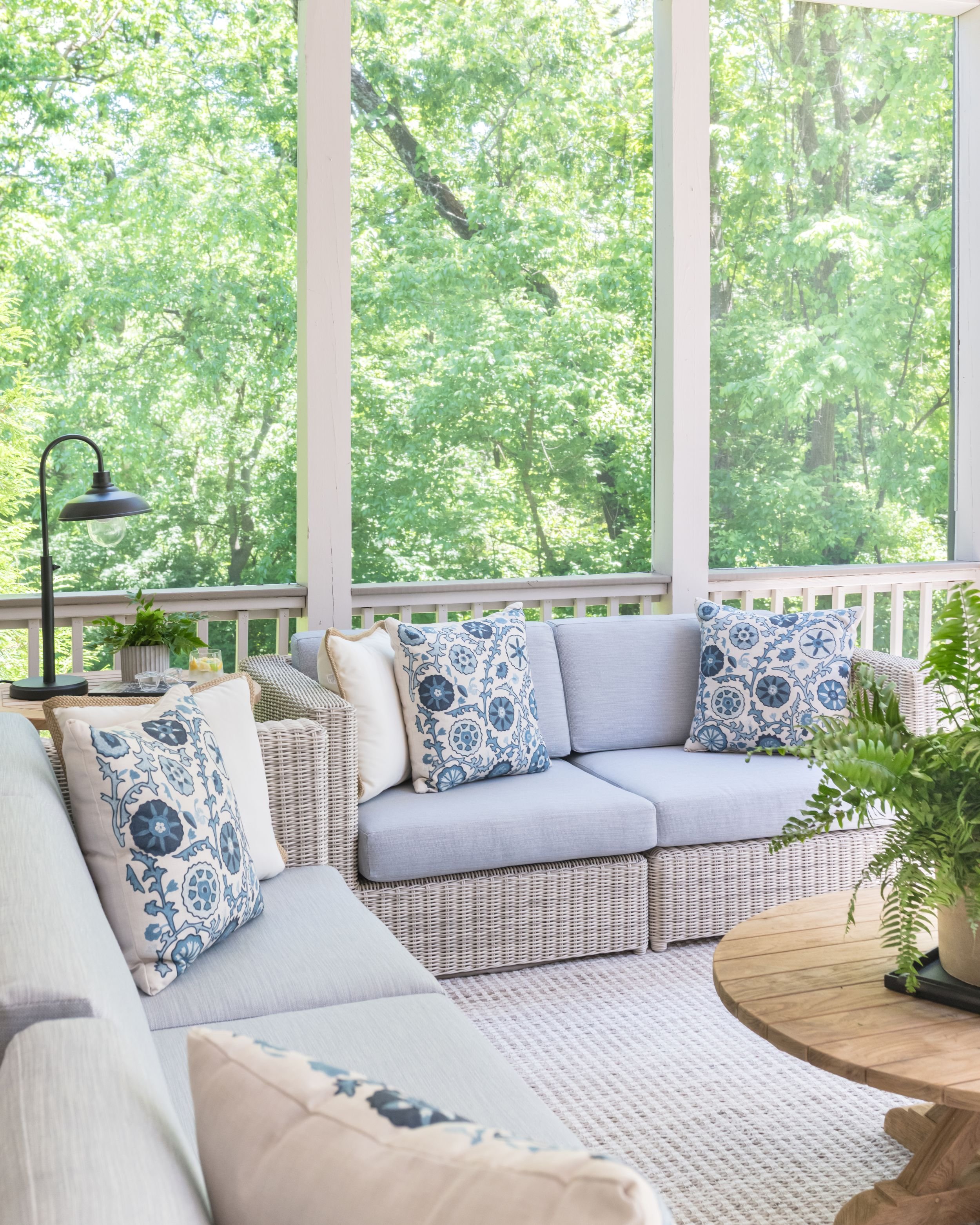 outdoor-living-porch-14.jpg