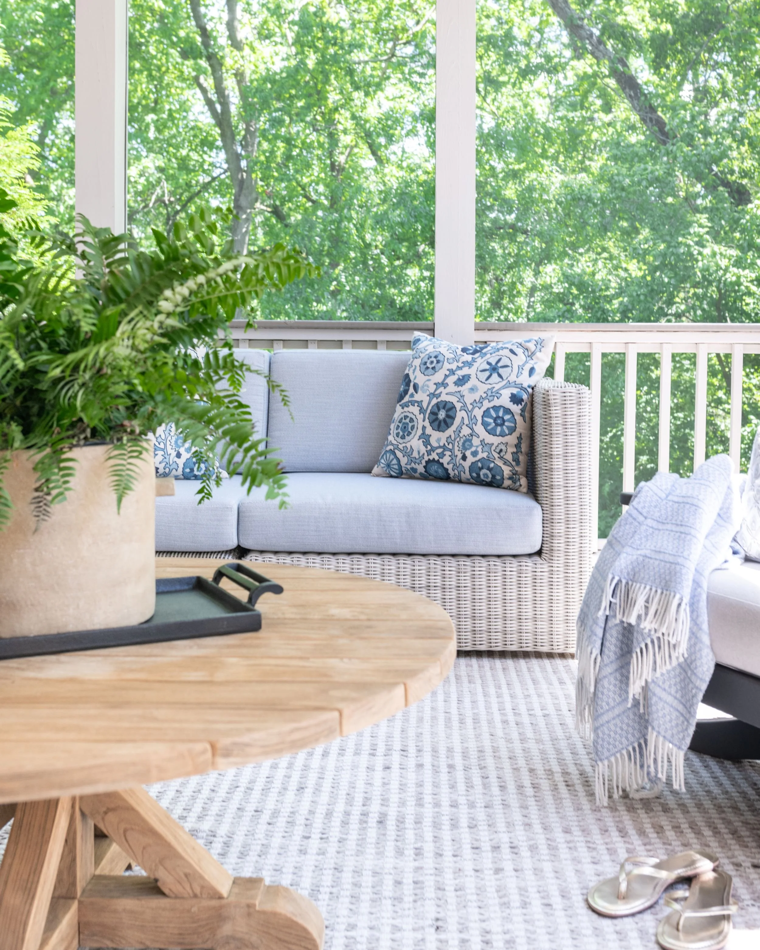 outdoor-living-porch-15.jpg